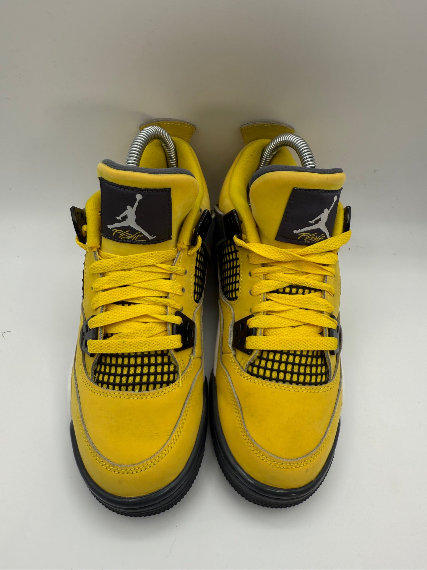 Jordan 4 Retro Lightning (2021) UK 4 - RecycledStreetwear