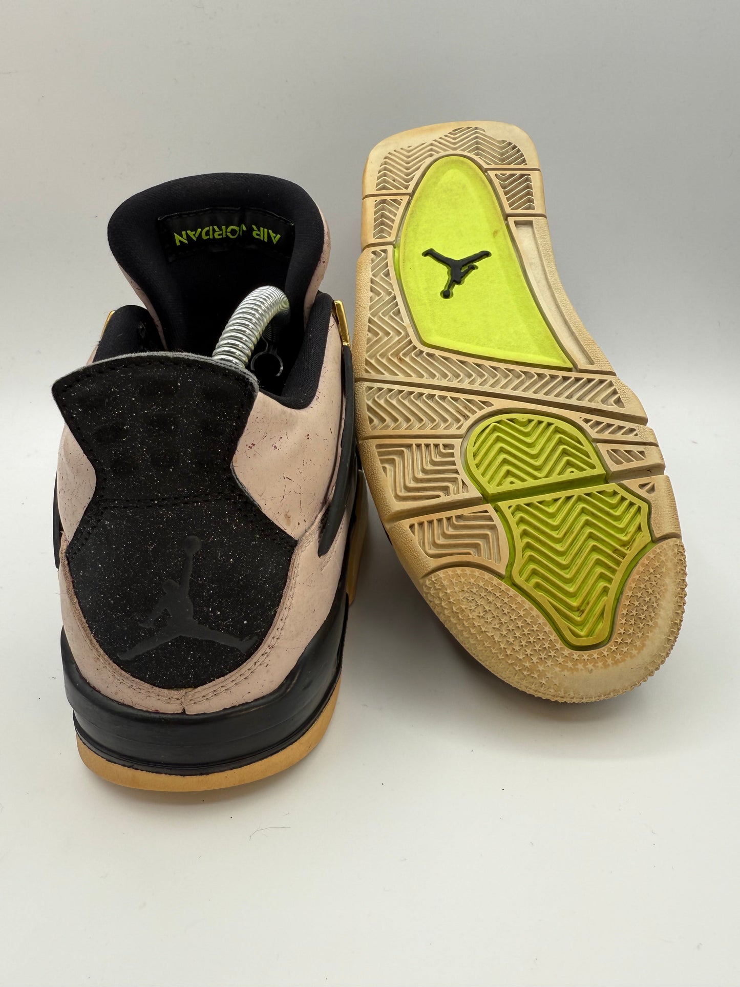 Jordan 4 Retro Silt Red Splatter (Women's) UK 4.5 - RecycledStreetwear