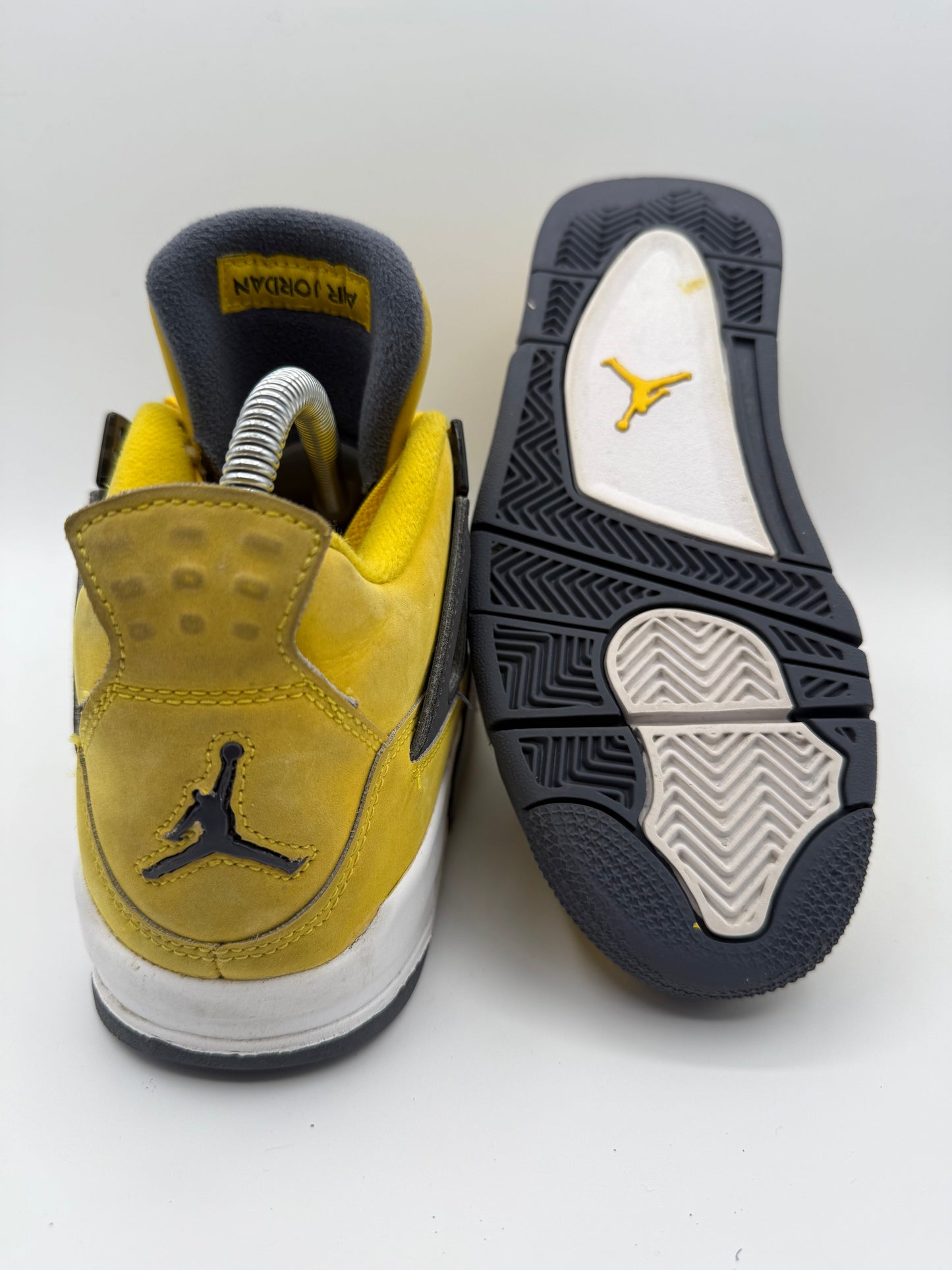 L1556 Jordan 4 Retro Lightning (2021) (GS) UK 4.5 - RecycledStreetwear
