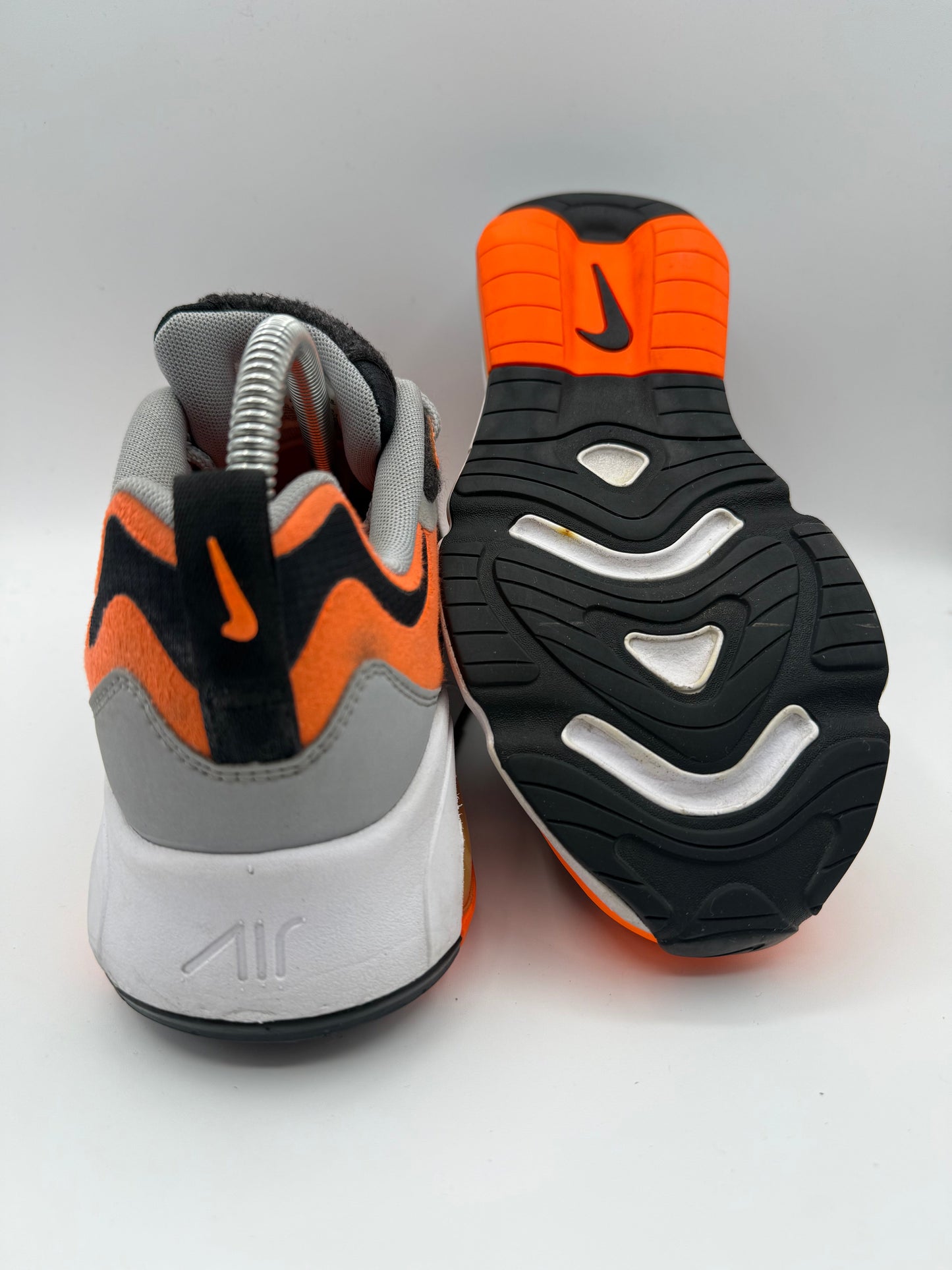 L1650 Nike Air Max 200 Marathon UK 7 - RecycledStreetwear