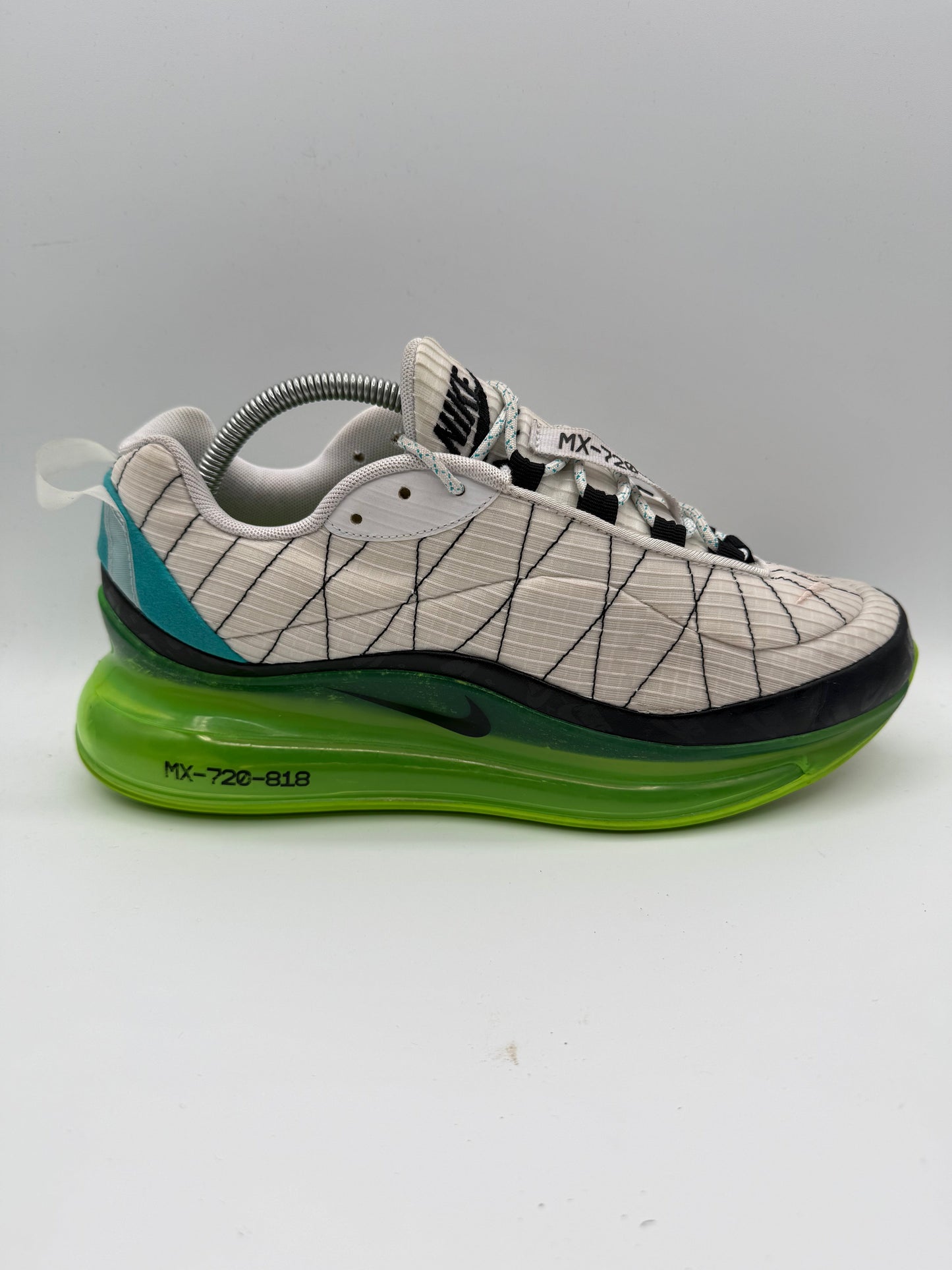 L1953 Nike Air MX 720 - 818 White Ghost Green UK 9 - RecycledStreetwear