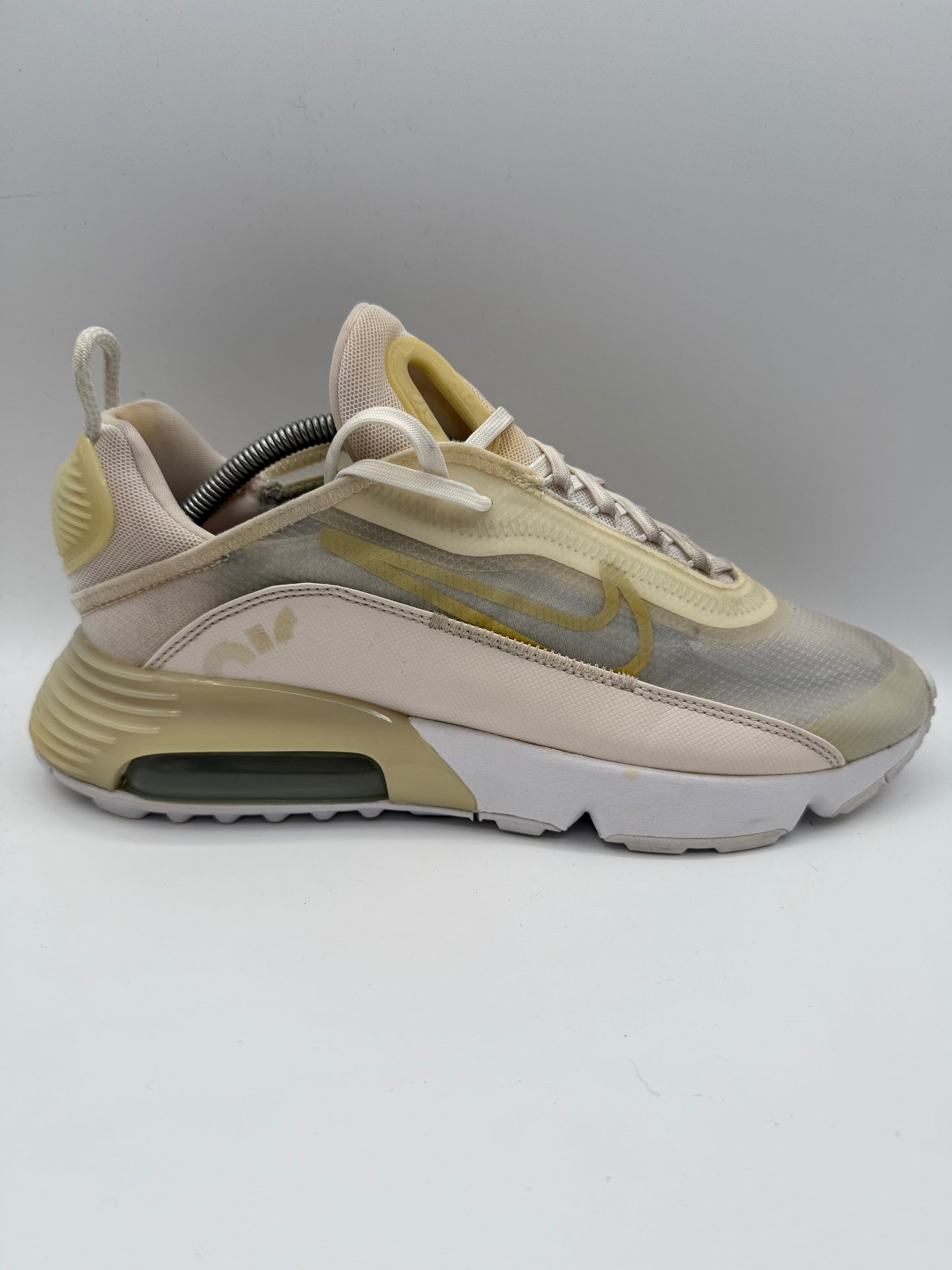 L1959 Nike Air Max 2090 Triple White UK 9.5 - RecycledStreetwear