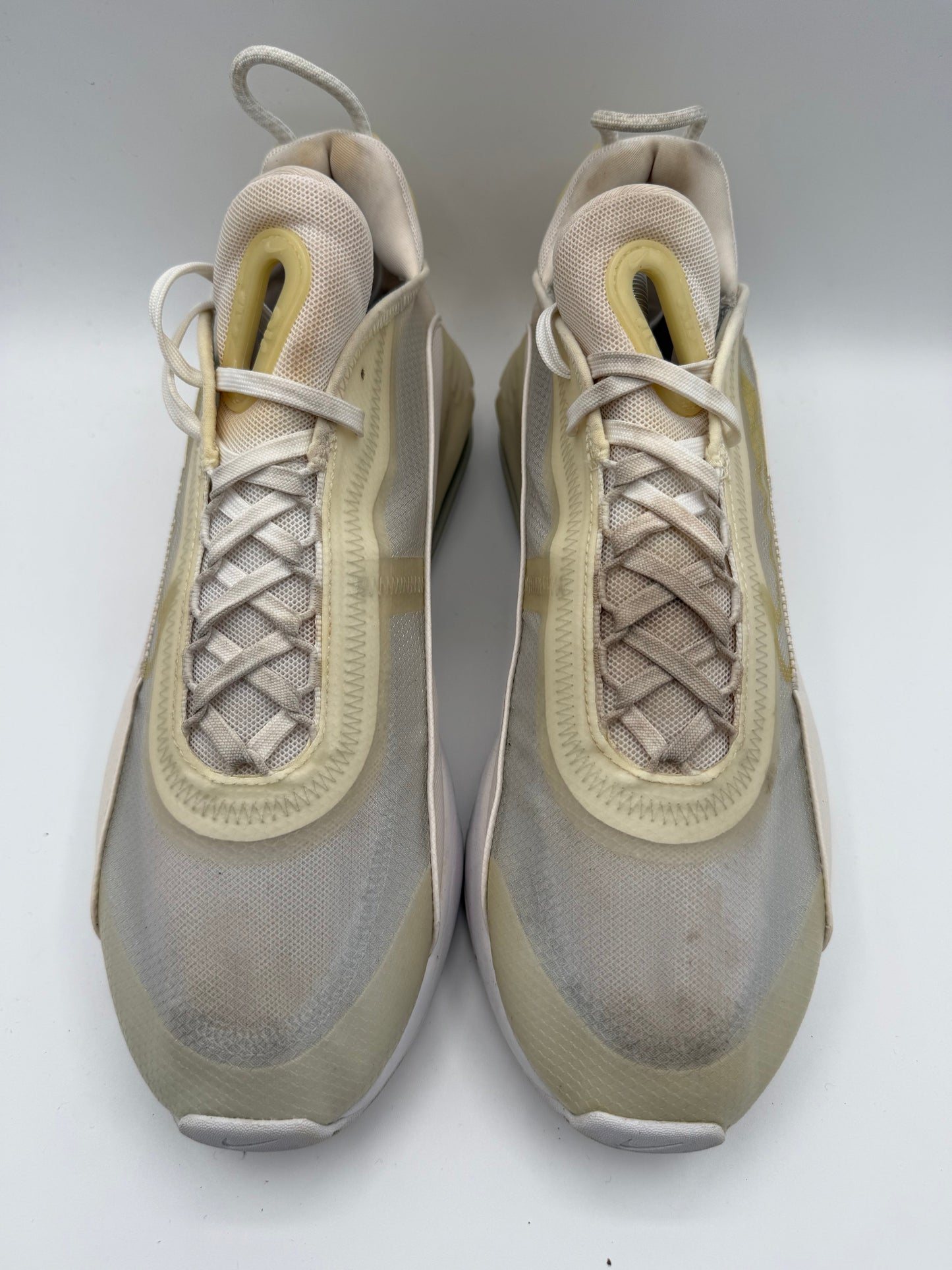 L1959 Nike Air Max 2090 Triple White UK 9.5 - RecycledStreetwear