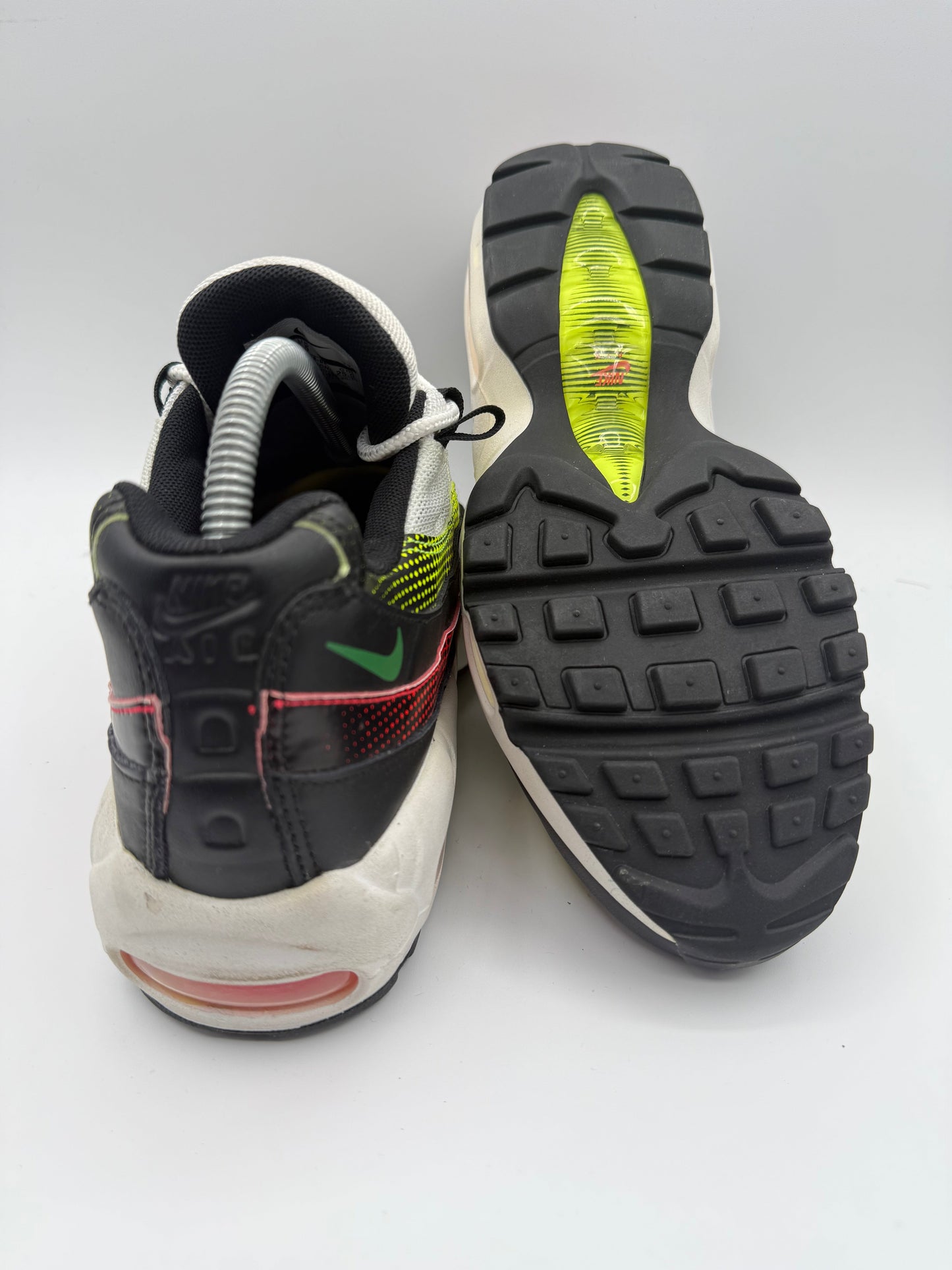 L2050 Nike Air Max 95 Retro Future UK 6.5 - RecycledStreetwear