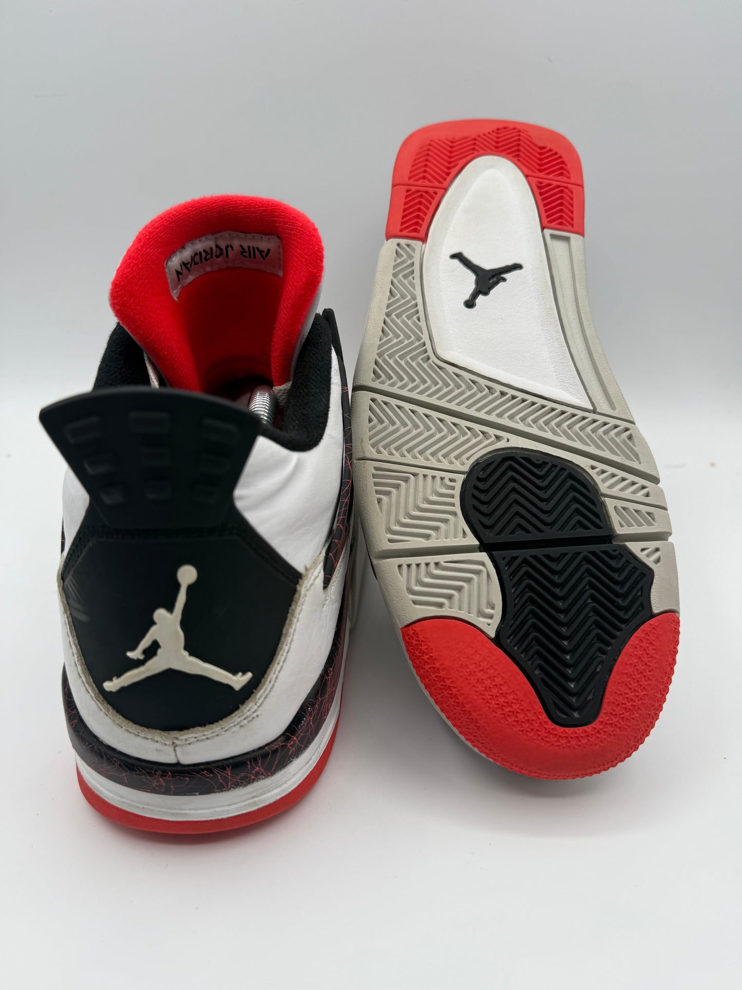 L2240 Jordan 4 Retro Flight Nostalgia UK 9.5 - RecycledStreetwear