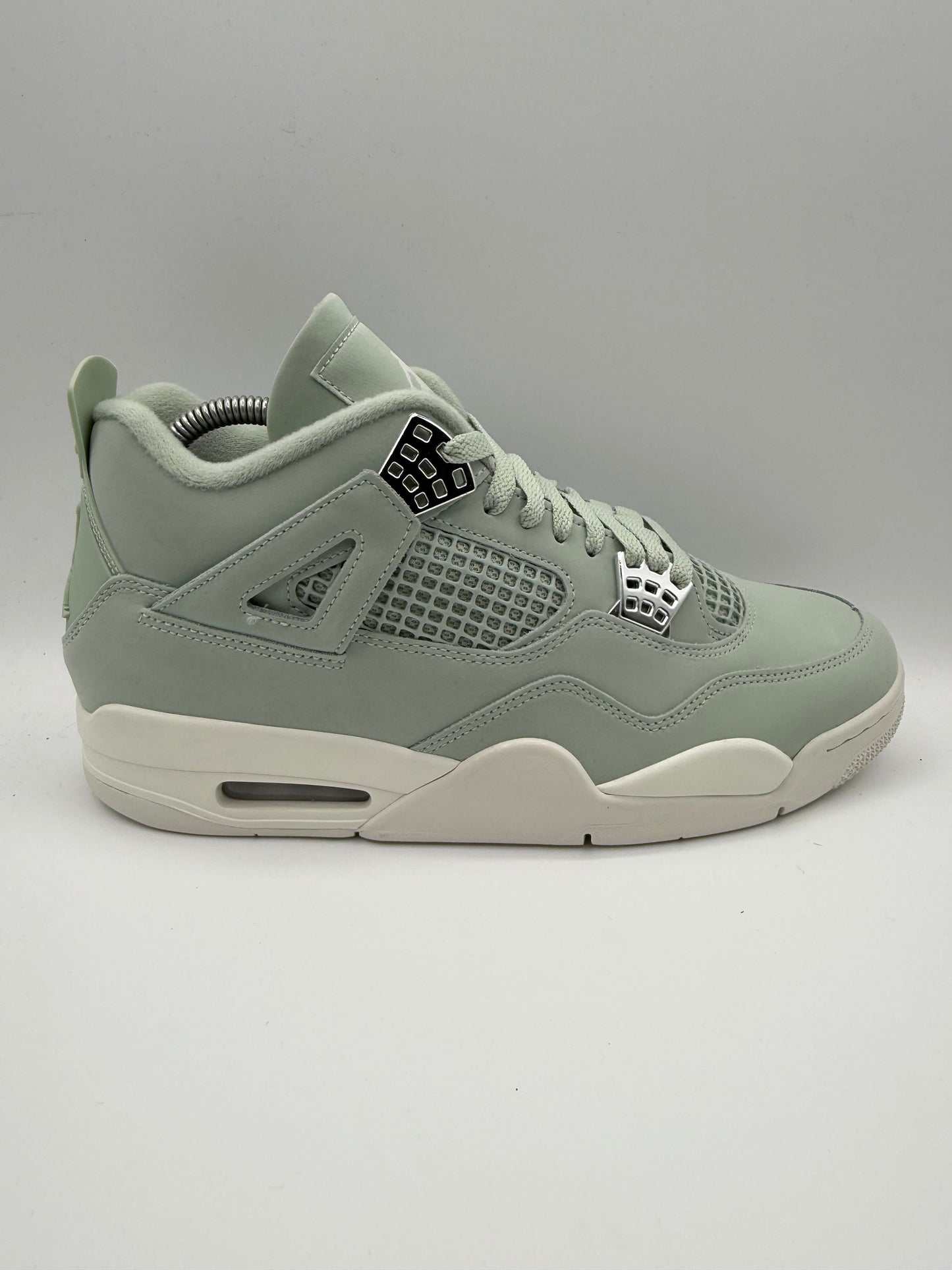 L2248 Jordan 4 Retro Seafoam Sail (Women's) UK 9.5 - RecycledStreetwear