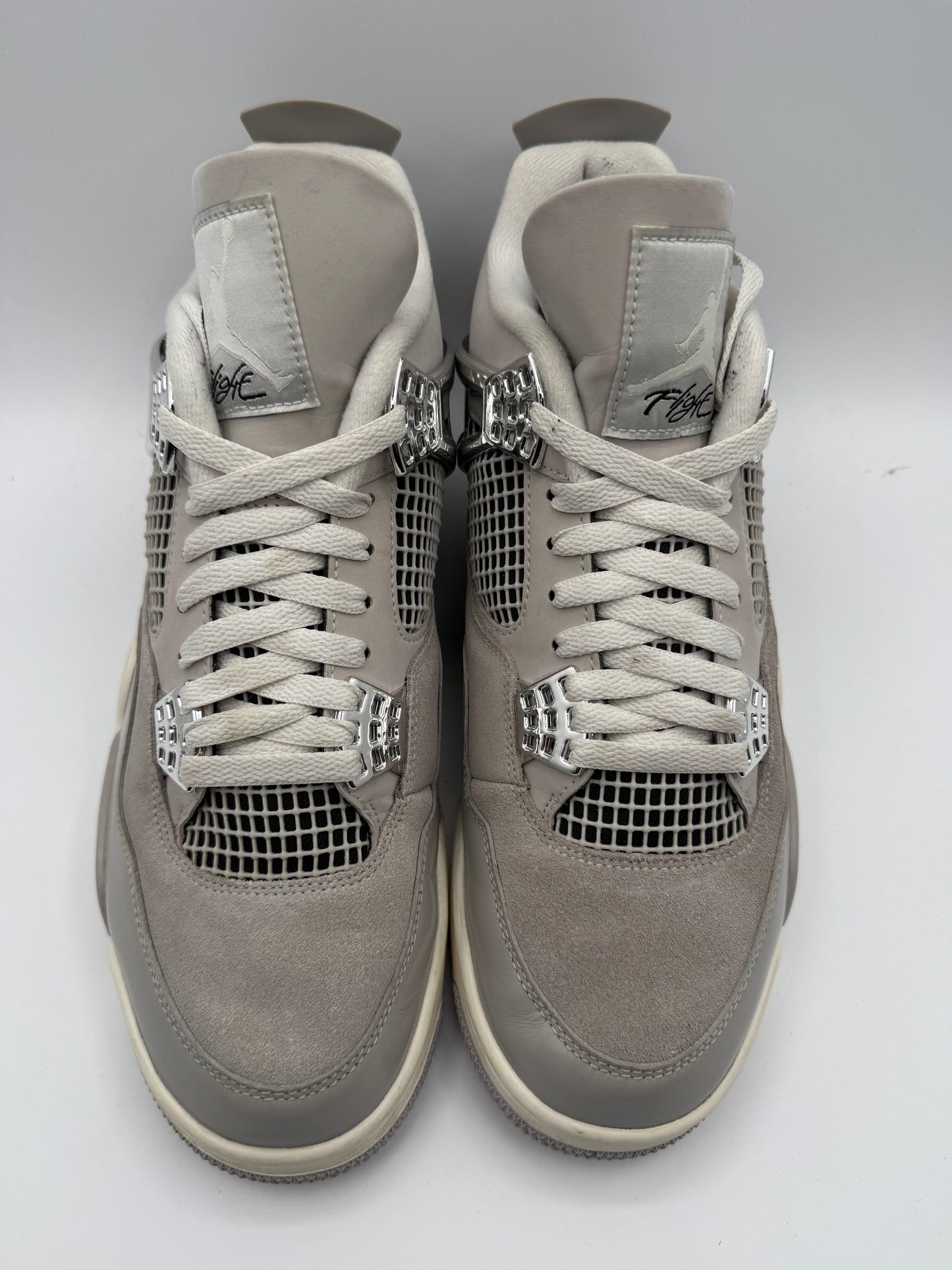 L2250 Jordan 4 Retro Frozen Moments UK 9 - RecycledStreetwear