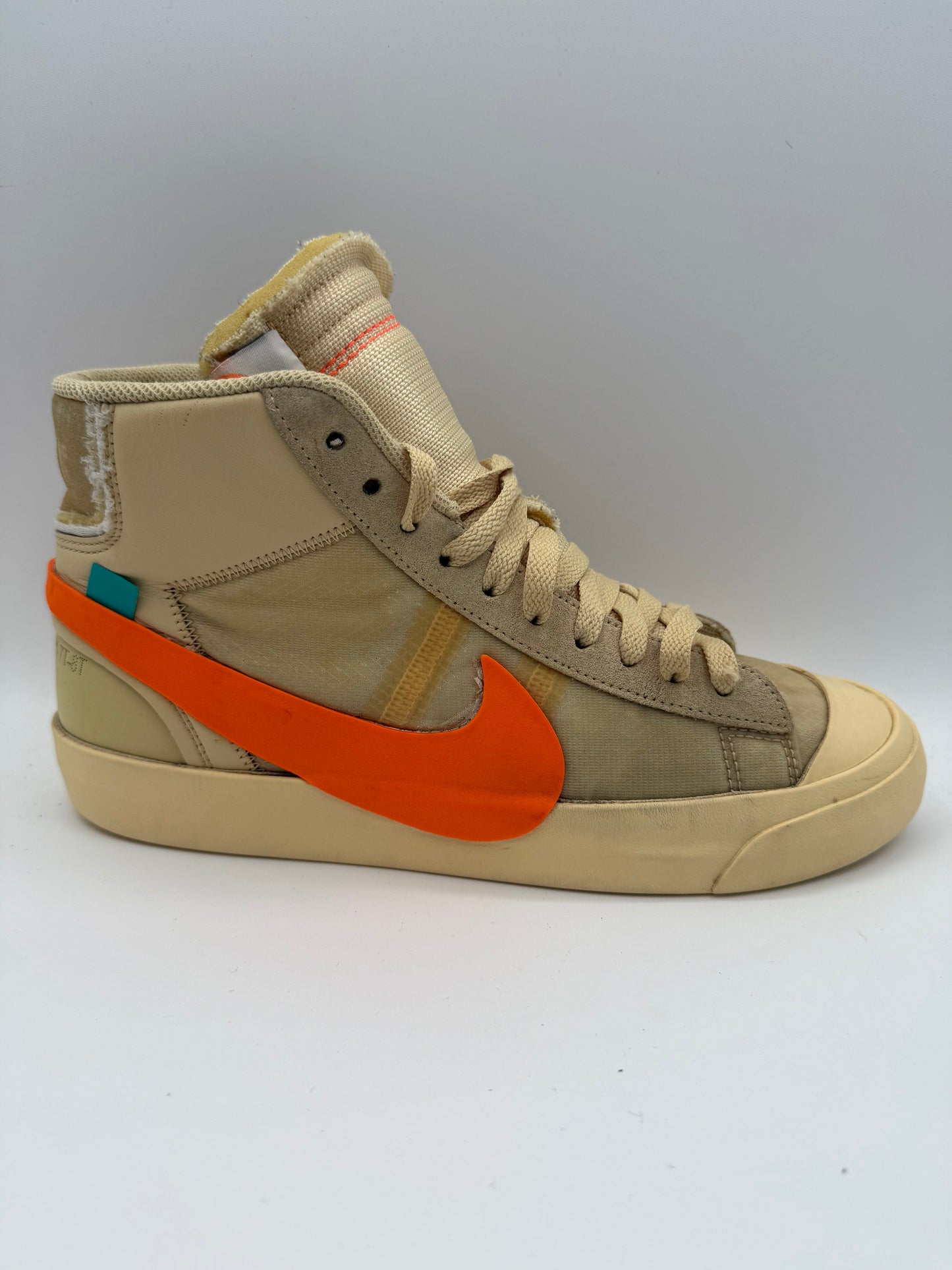 L2359 Nike Blazer Mid Off - White All Hallow's Eve UK 7 - RecycledStreetwear