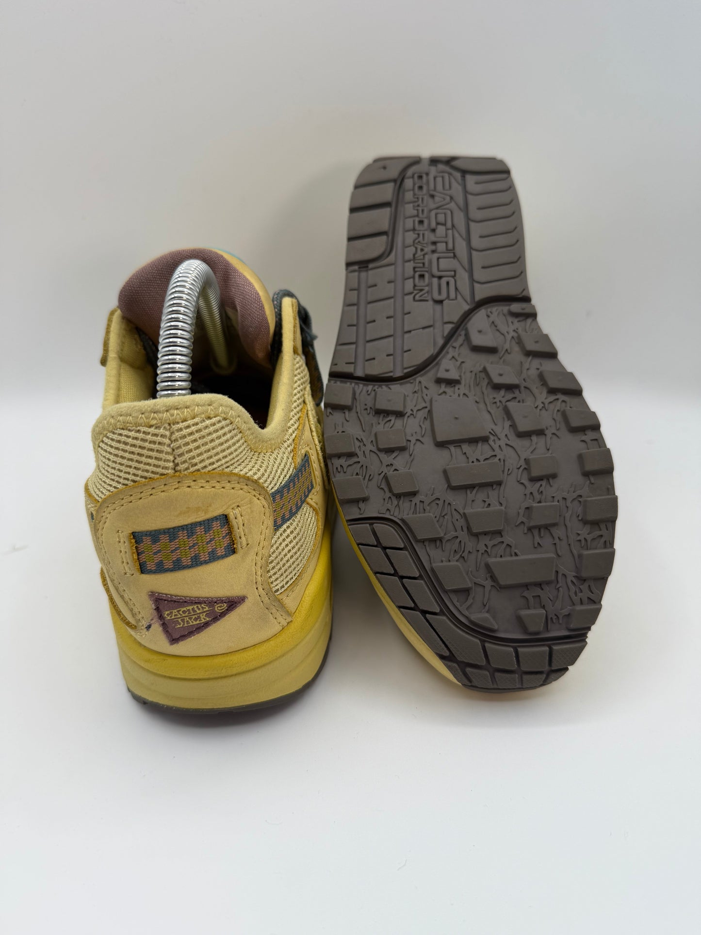 Nike Air Max 1 Travis Scott Cactus Jack Saturn Gold UK 5 - RecycledStreetwear