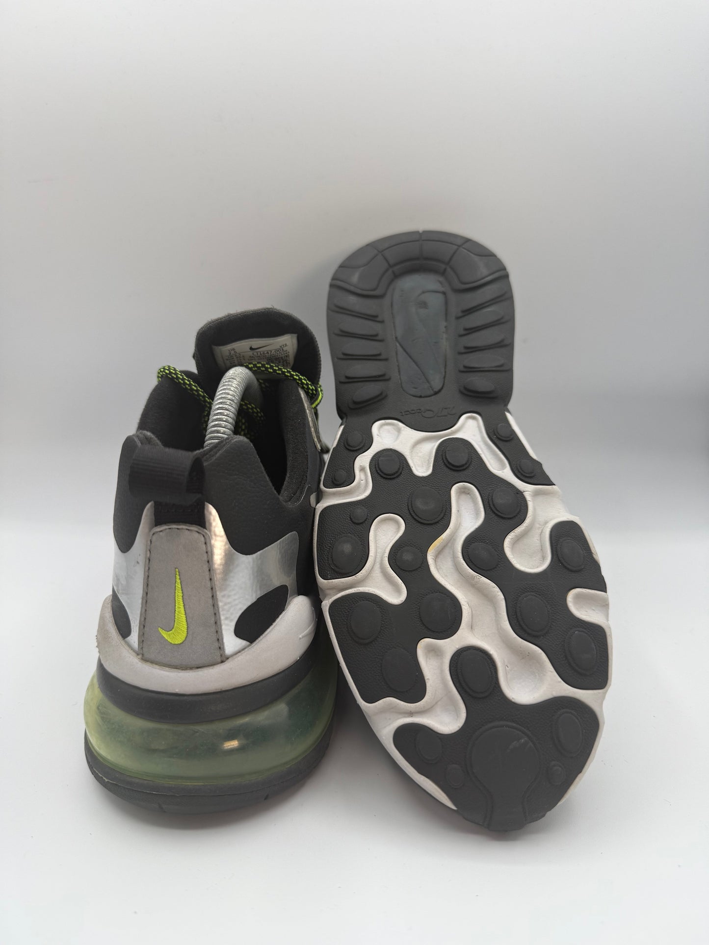 Nike Air Max 270 React SE3M Anthracite Reflective UK 6.5 - RecycledStreetwear