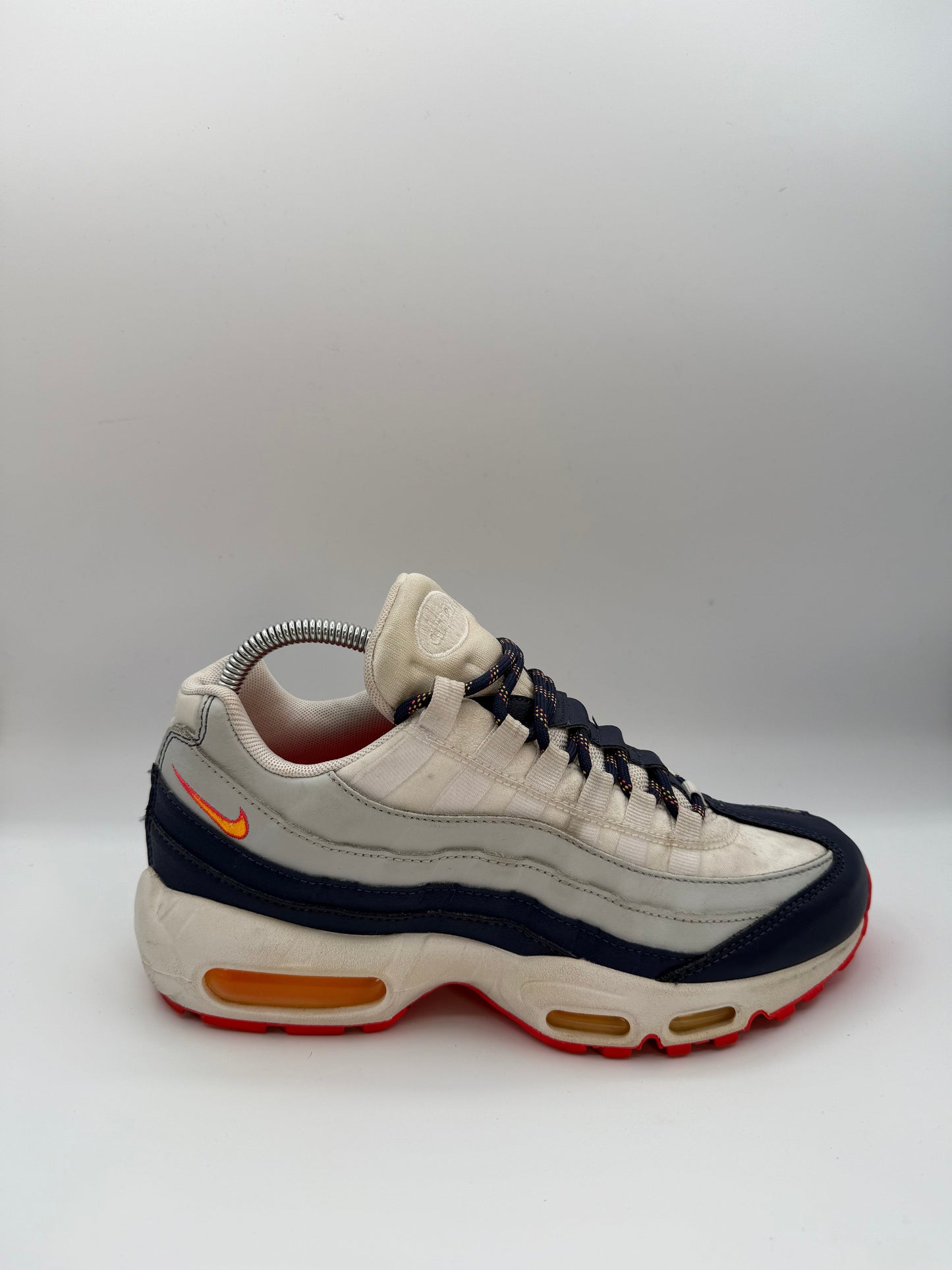 Nike Air Max 95 Navy Orange UK 6 - RecycledStreetwear