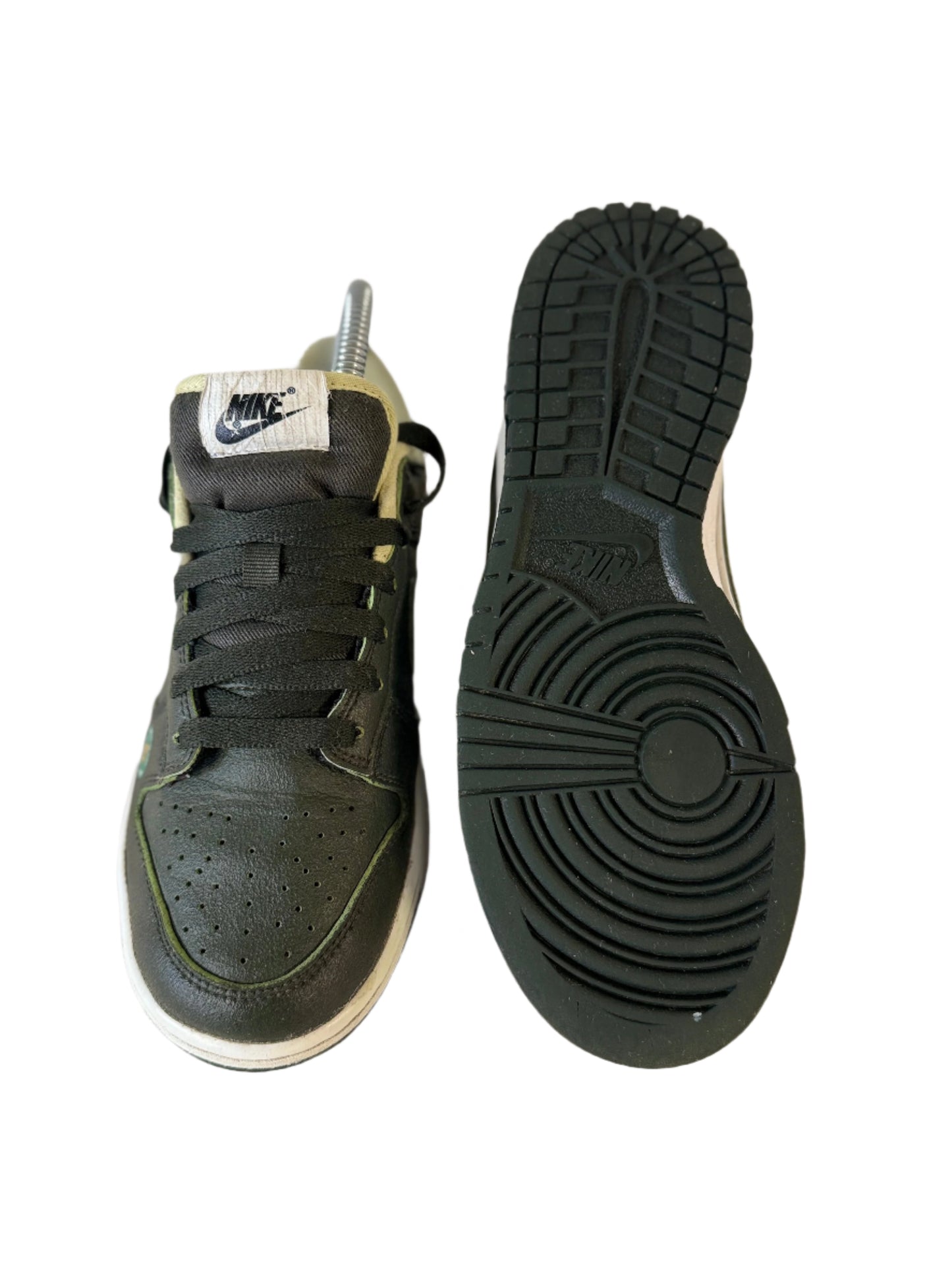Nike Dunk Low ‘Avocado’ UK 3 - RecycledStreetwear
