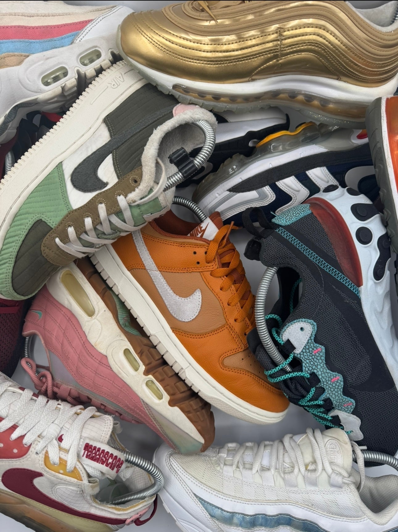 NIKE - RecycledStreetwear