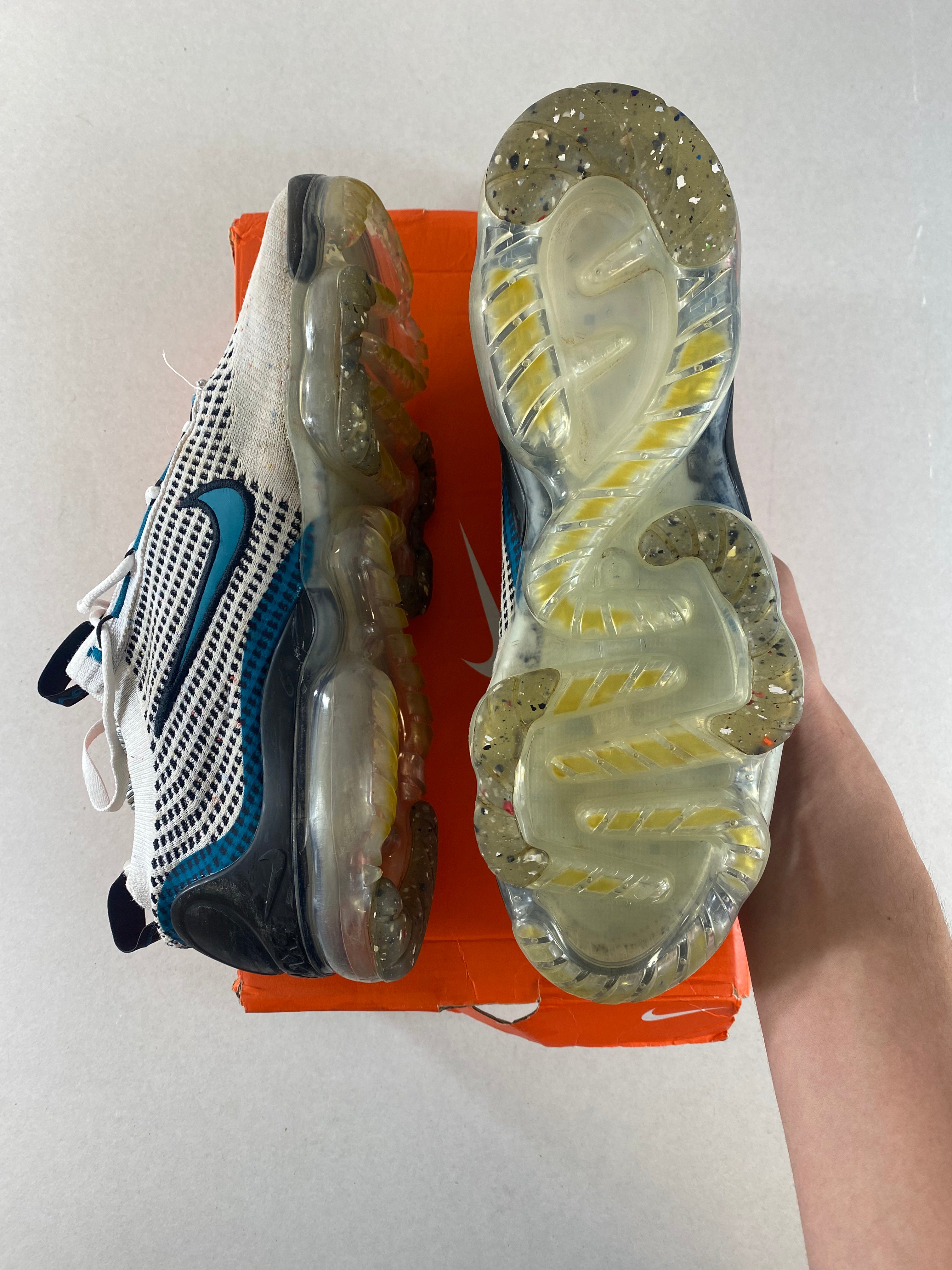 Nike VaporMax 2021 Flyknit UK 8