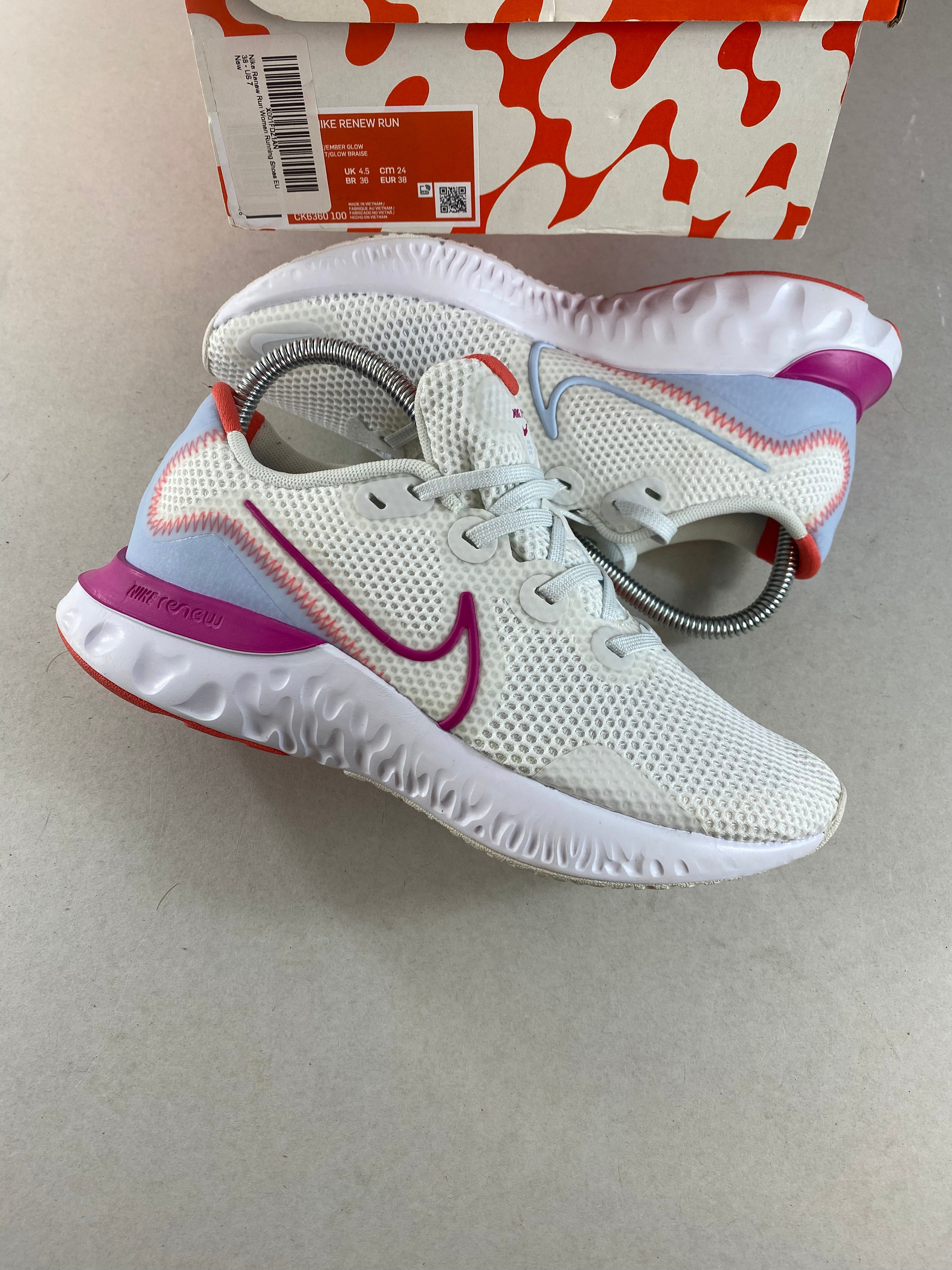 Nike Renew Run UK 4.5