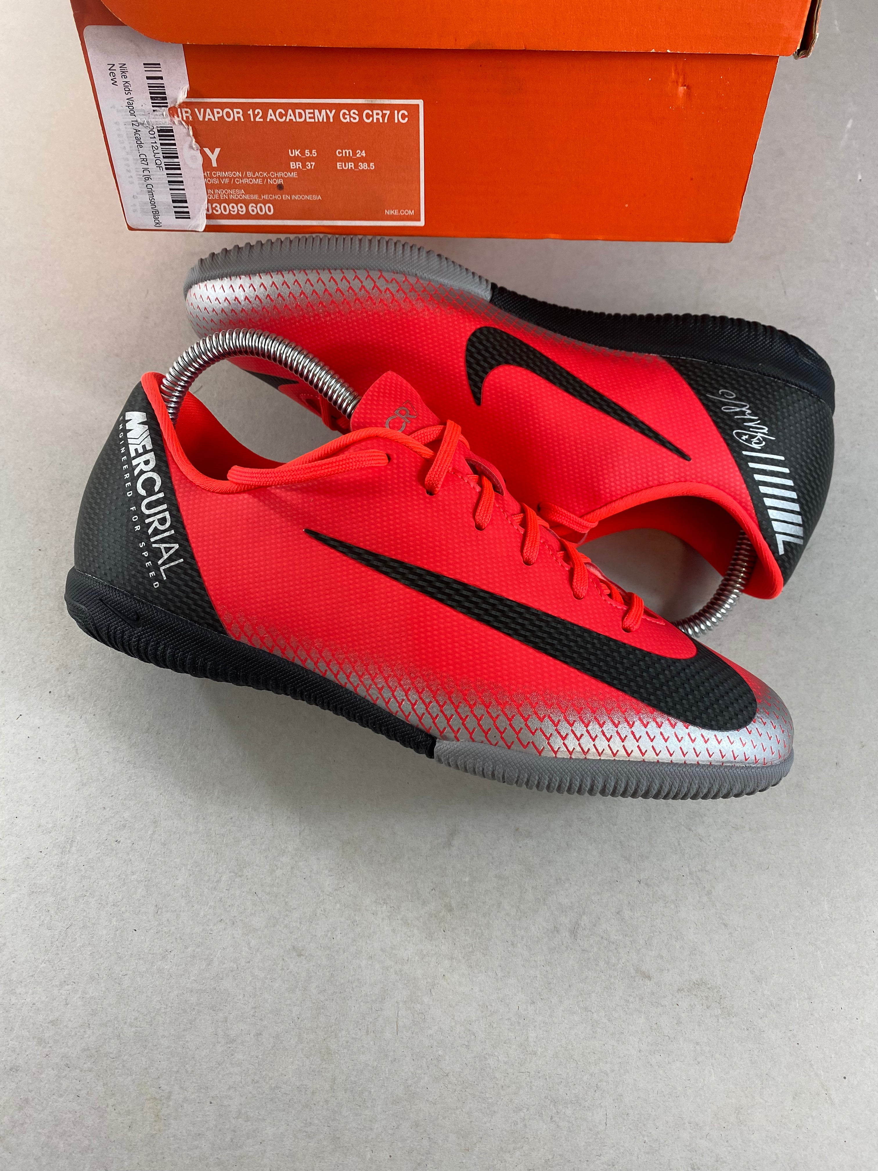 Nike MercurialX VaporX 12 Academy GS CR7 IC Junior UK 5.5