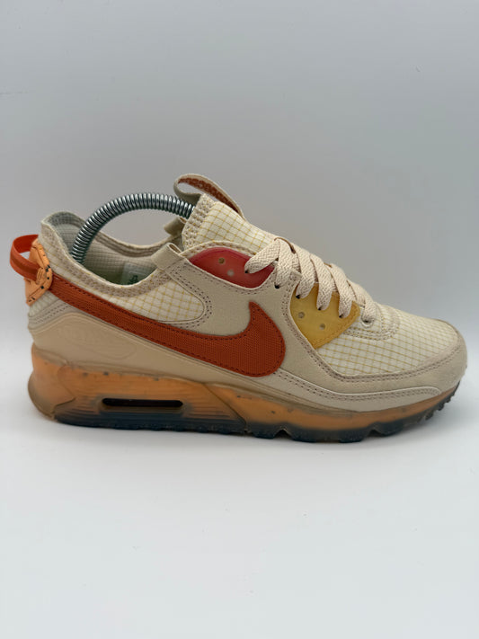 L2556 Nike Air Max 90 Terrascape Fuel Orange UK 6.5