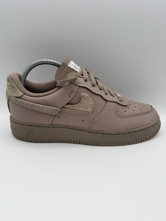 K3027 Nike Air Force 1 Low LXX Malt UK 6 - RecycledStreetwear