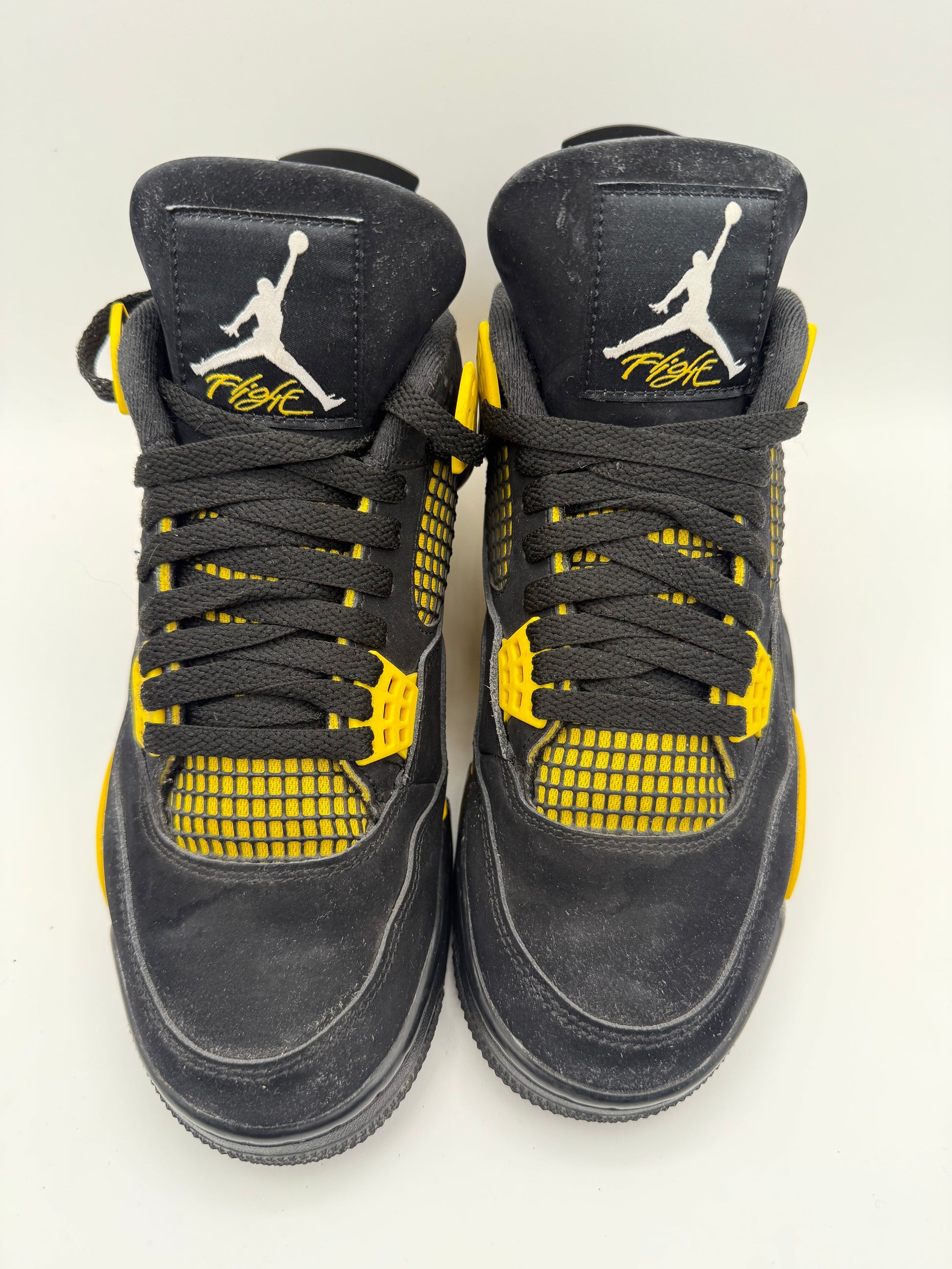 L1595 Jordan 4 Retro Thunder (2023) UK 7.5 - RecycledStreetwear