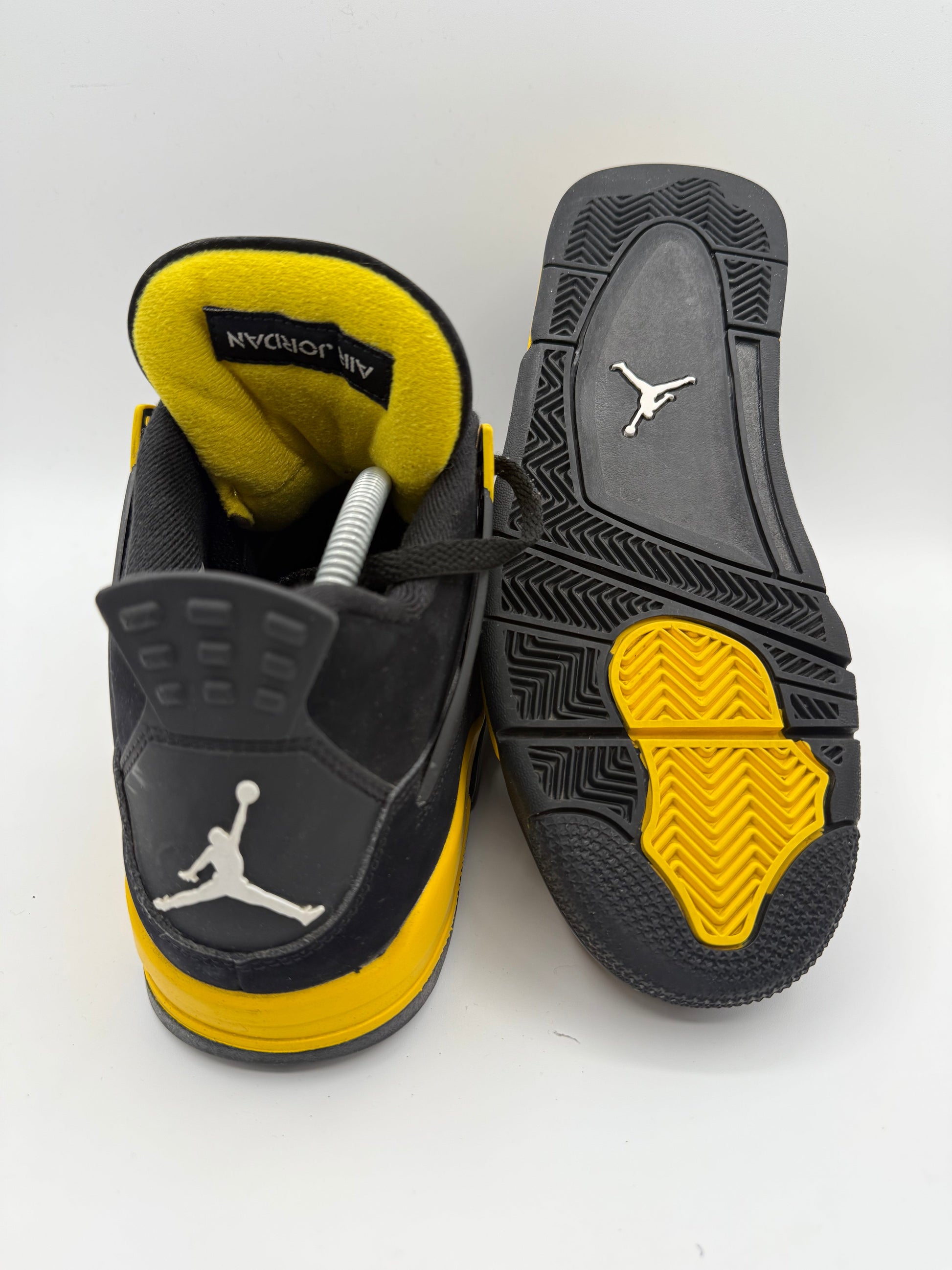 L1595 Jordan 4 Retro Thunder (2023) UK 7.5 - RecycledStreetwear
