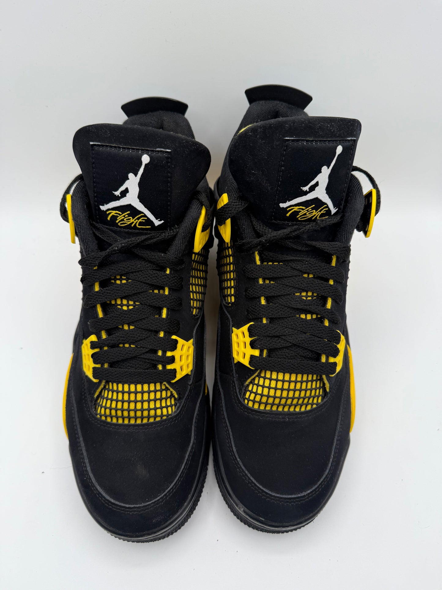 L1596 Jordan 4 Retro Thunder (2023) UK 9 - RecycledStreetwear
