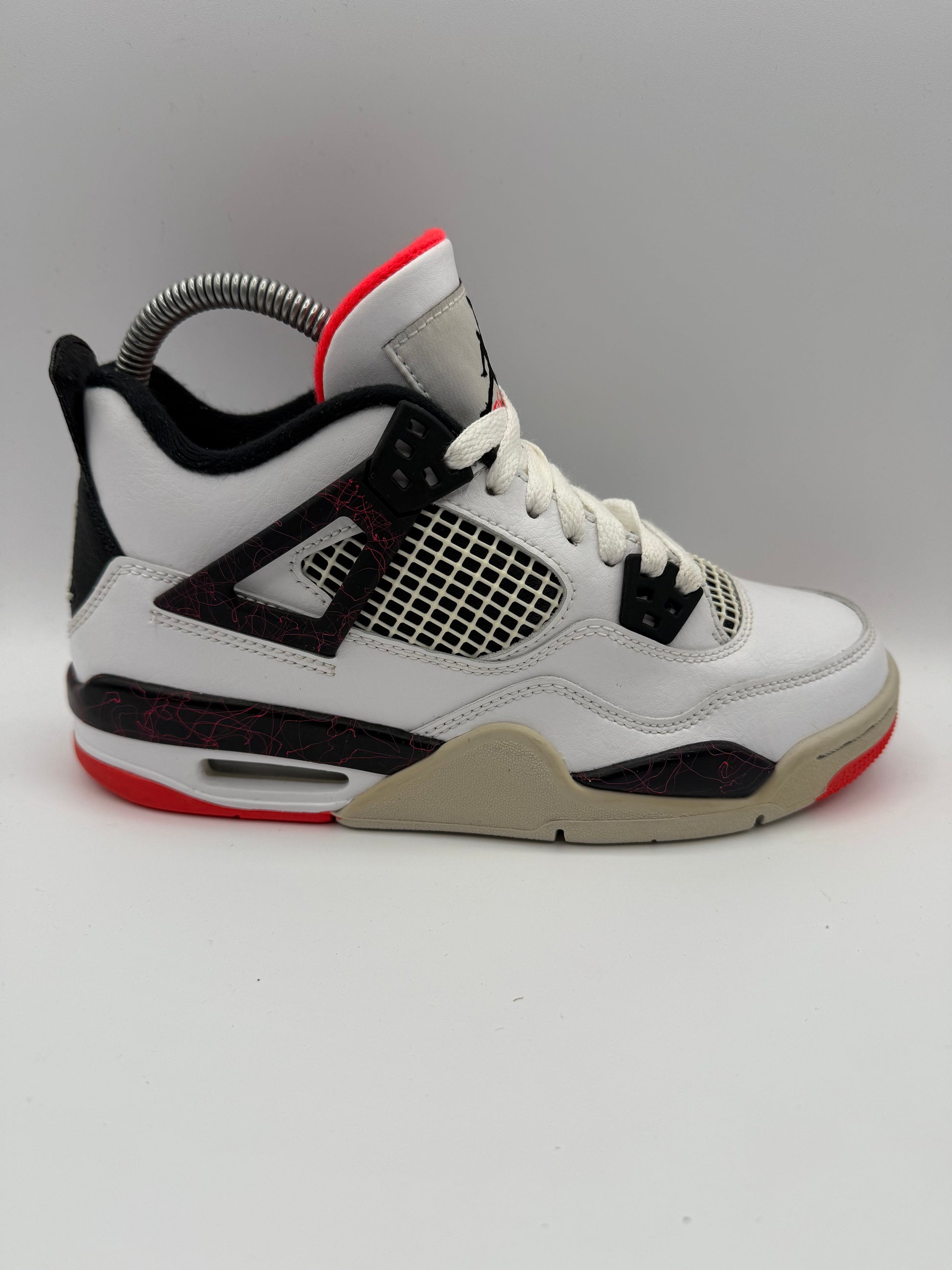 L1808 Jordan 4 Retro Flight Nostalgia (GS) UK 4.5 - RecycledStreetwear