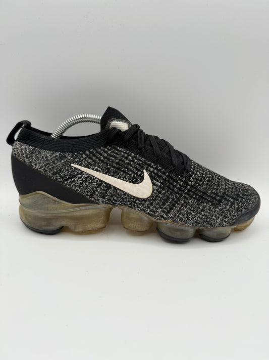 L1914 Nike Air VaporMax Flyknit 3 Oreo UK 8 - RecycledStreetwear
