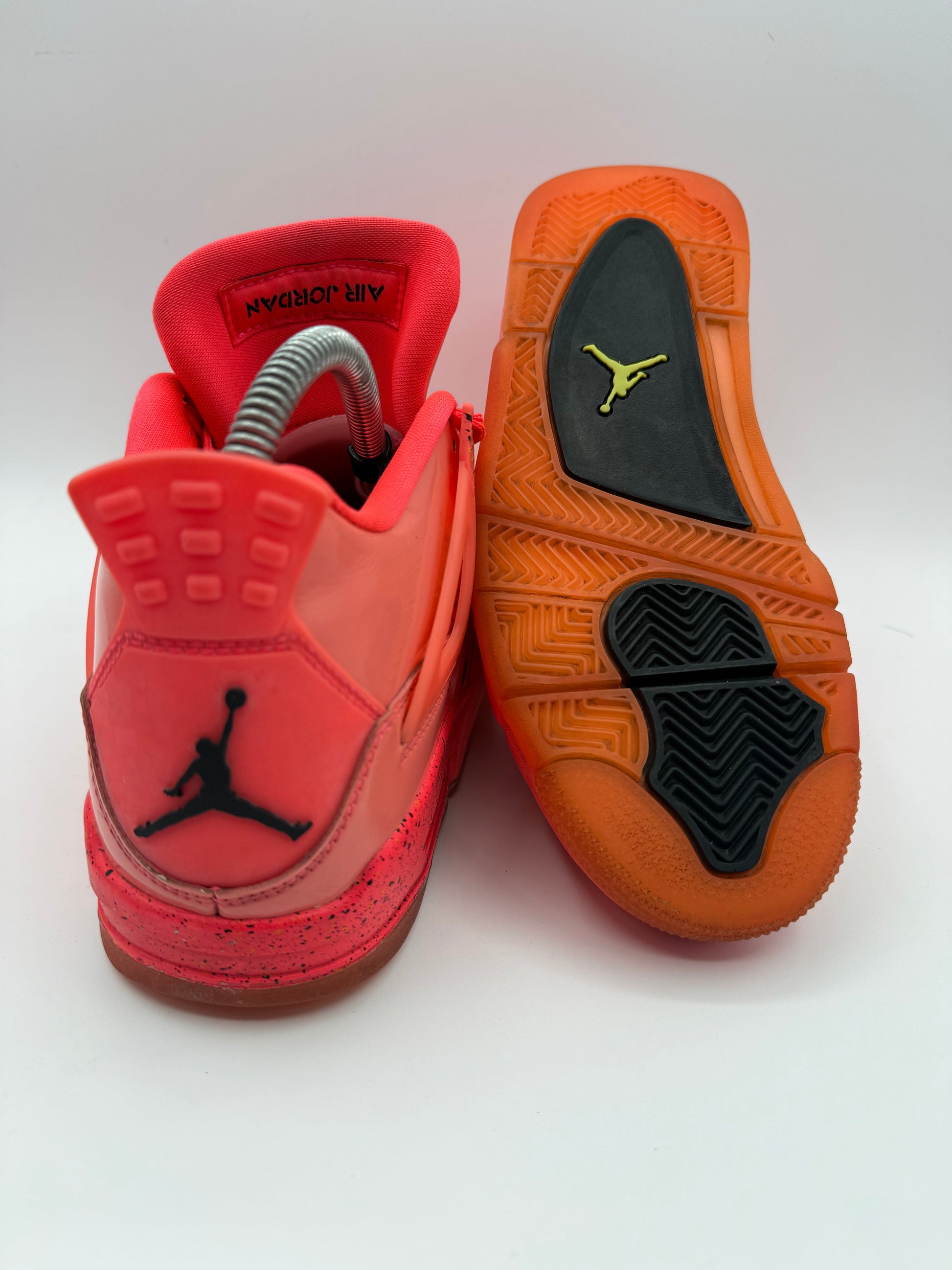 L1960 Jordan 4 Retro Hot Punch (Women's) UK 3.5 - RecycledStreetwear