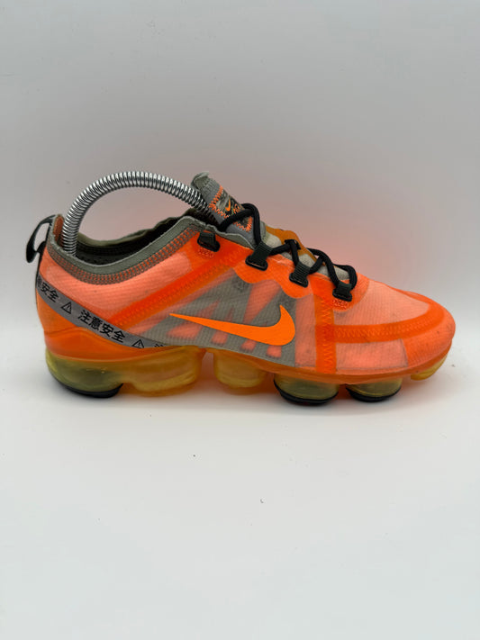 L2011 Nike Air VaporMax 2019 'Shanghai' UK 7 - RecycledStreetwear