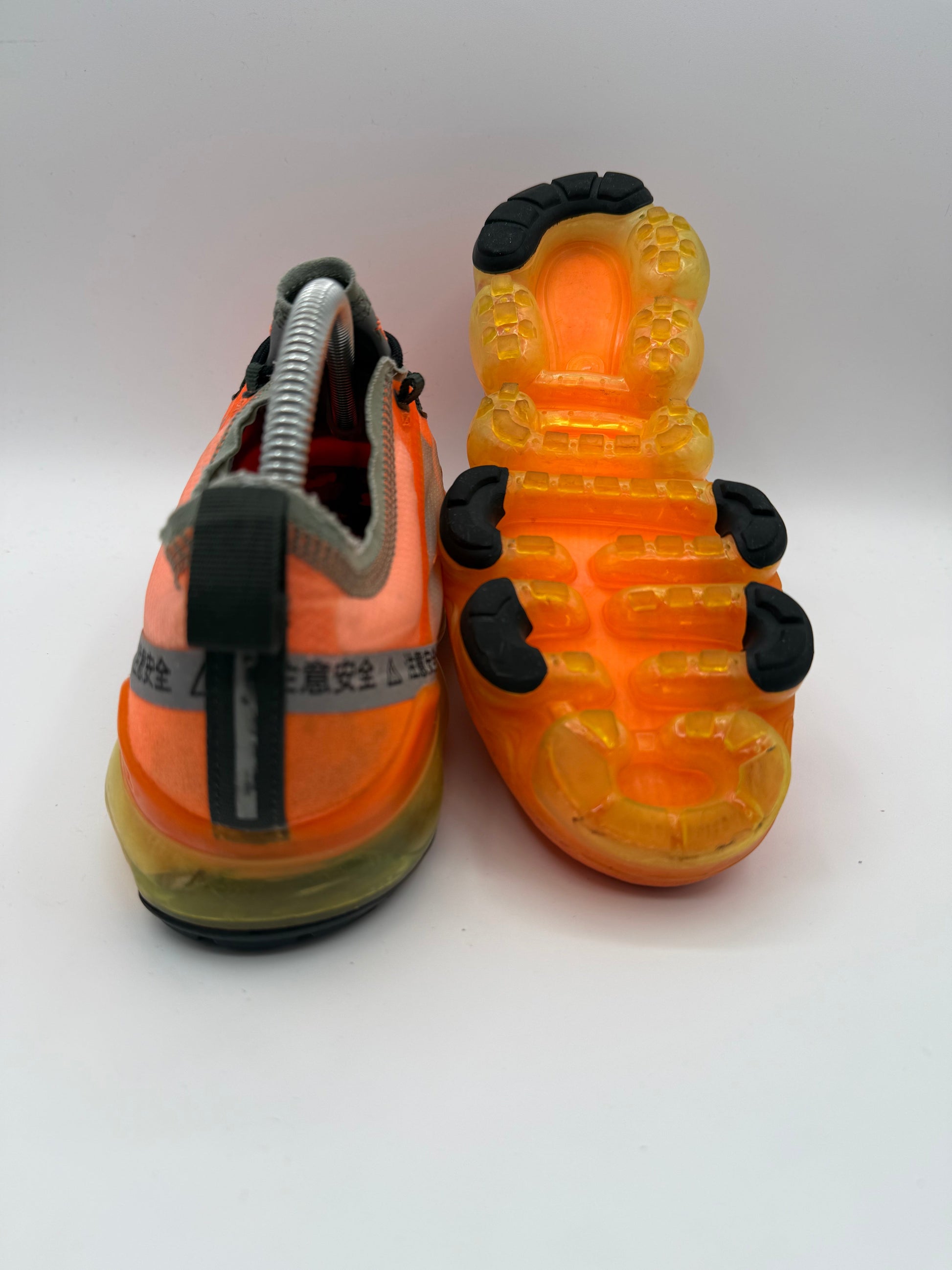 L2011 Nike Air VaporMax 2019 'Shanghai' UK 7 - RecycledStreetwear