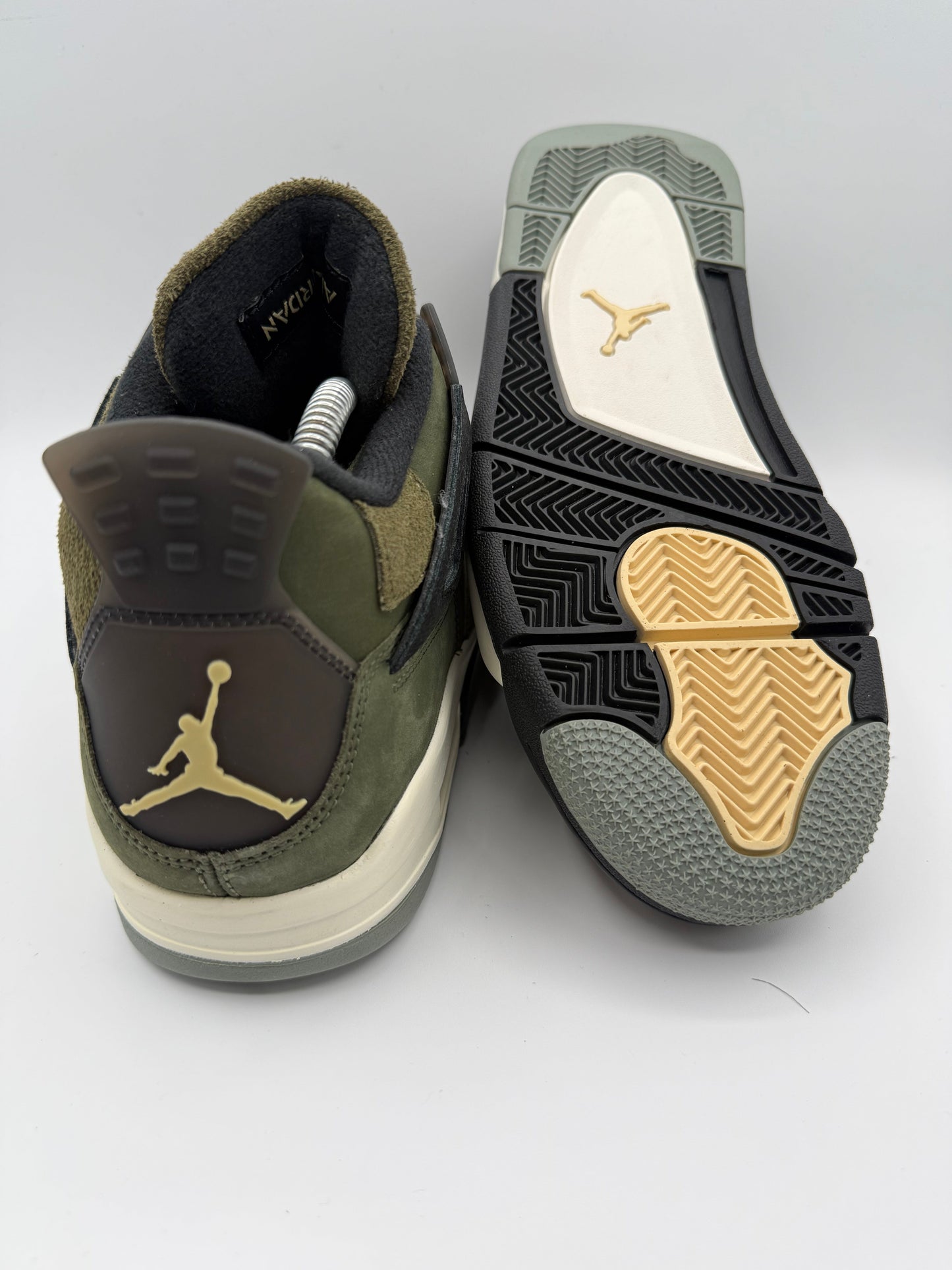 L2051 Jordan 4 Retro SE Craft Medium Olive UK 7 - RecycledStreetwear