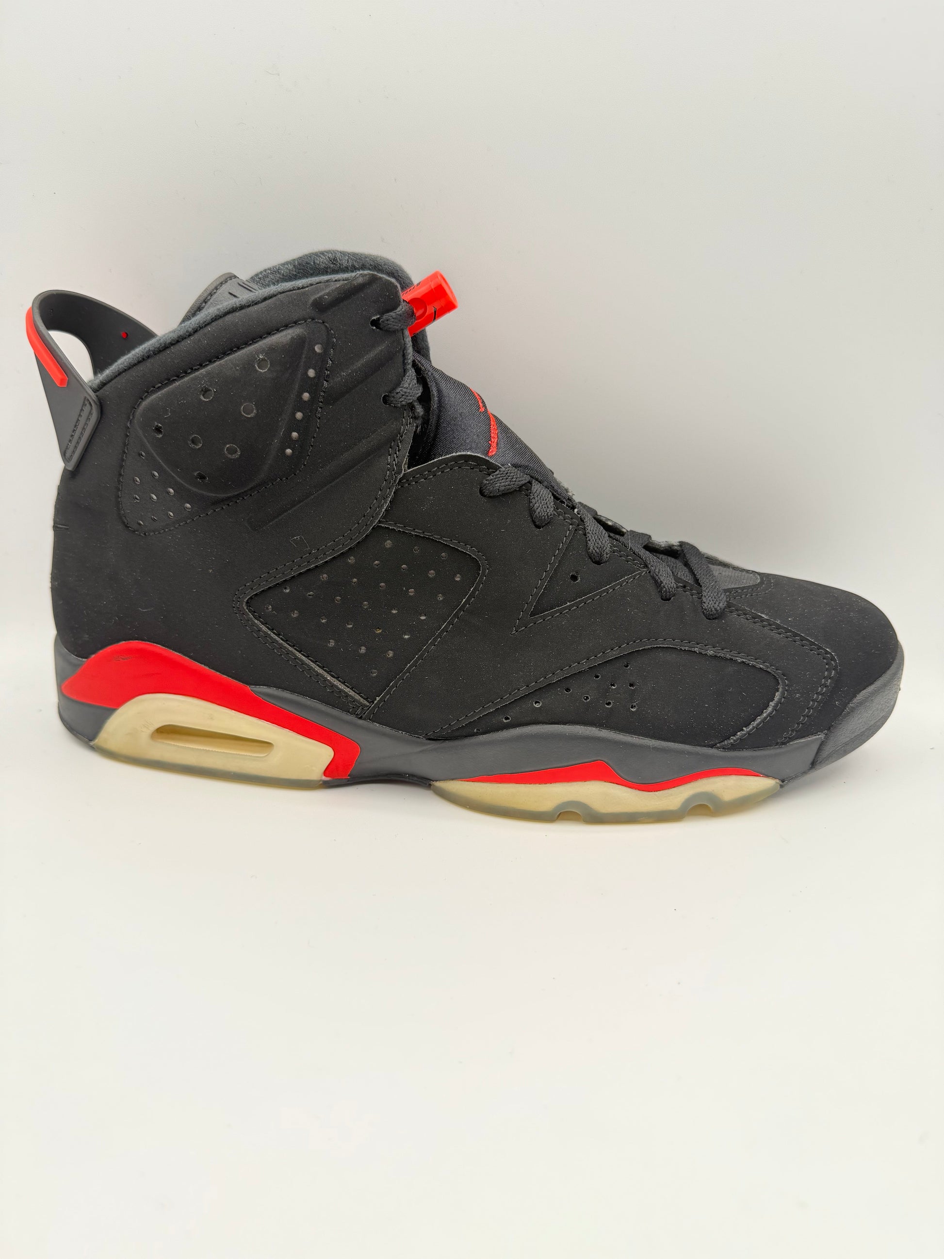 L2089 Jordan 6 Retro Black Infrared (2019) UK 10 - RecycledStreetwear