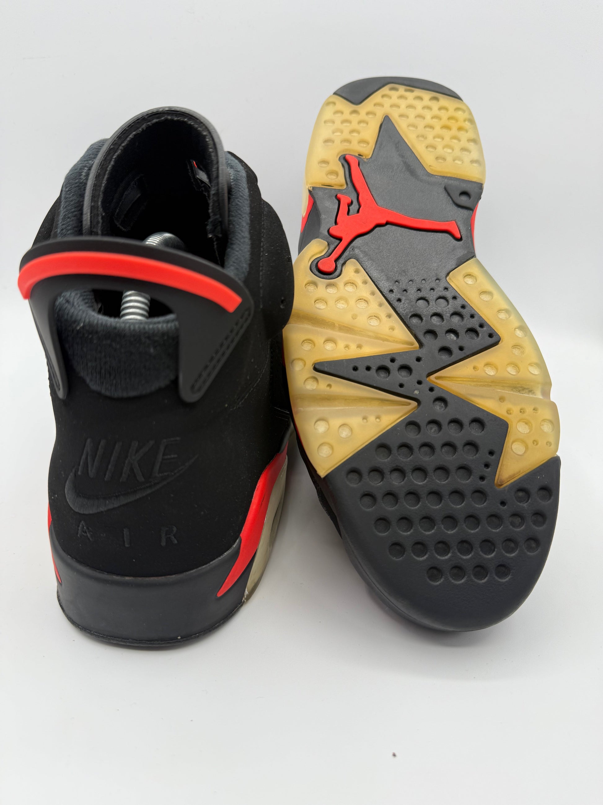 L2089 Jordan 6 Retro Black Infrared (2019) UK 10 - RecycledStreetwear