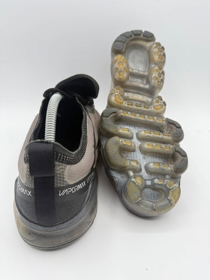 L2124 Nike Air VaporMax 2019 Triple Black UK 9 - RecycledStreetwear