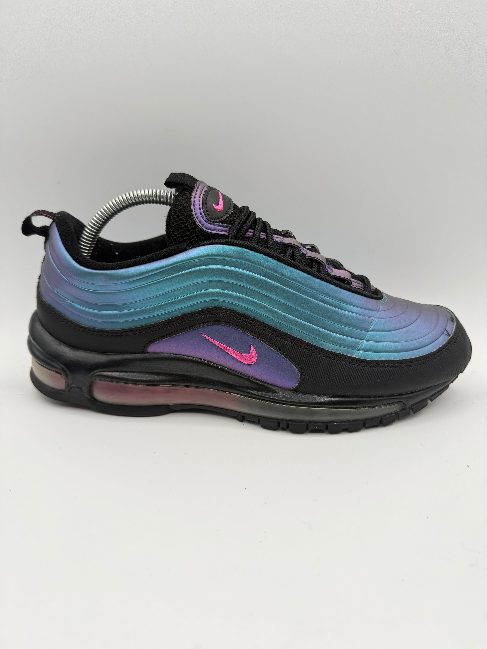 L2135 Nike Air Max 97 Throwback Future UK 7.5 - RecycledStreetwear