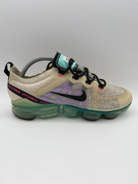L2163 Nike Air VaporMax 2019 Dragon Fruit UK 8 - RecycledStreetwear