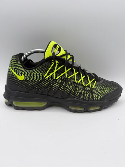 L2173 Nike Air Max 95 Jacquard Black Volt UK 8 - RecycledStreetwear