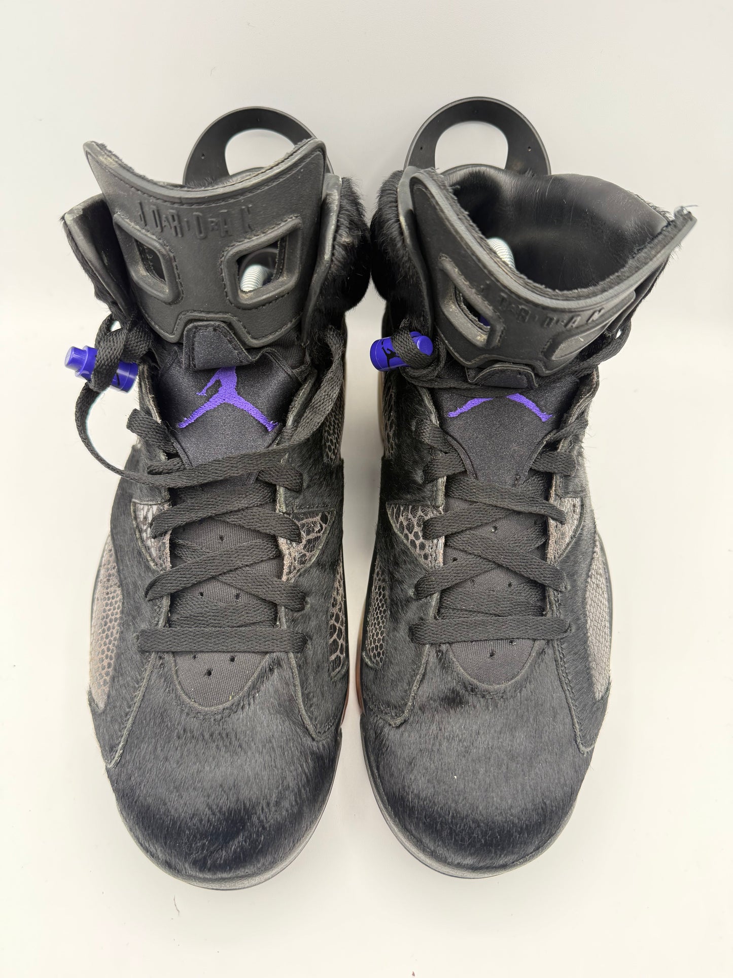 L2215 Jordan 6 Retro Social Status UK 10 - RecycledStreetwear
