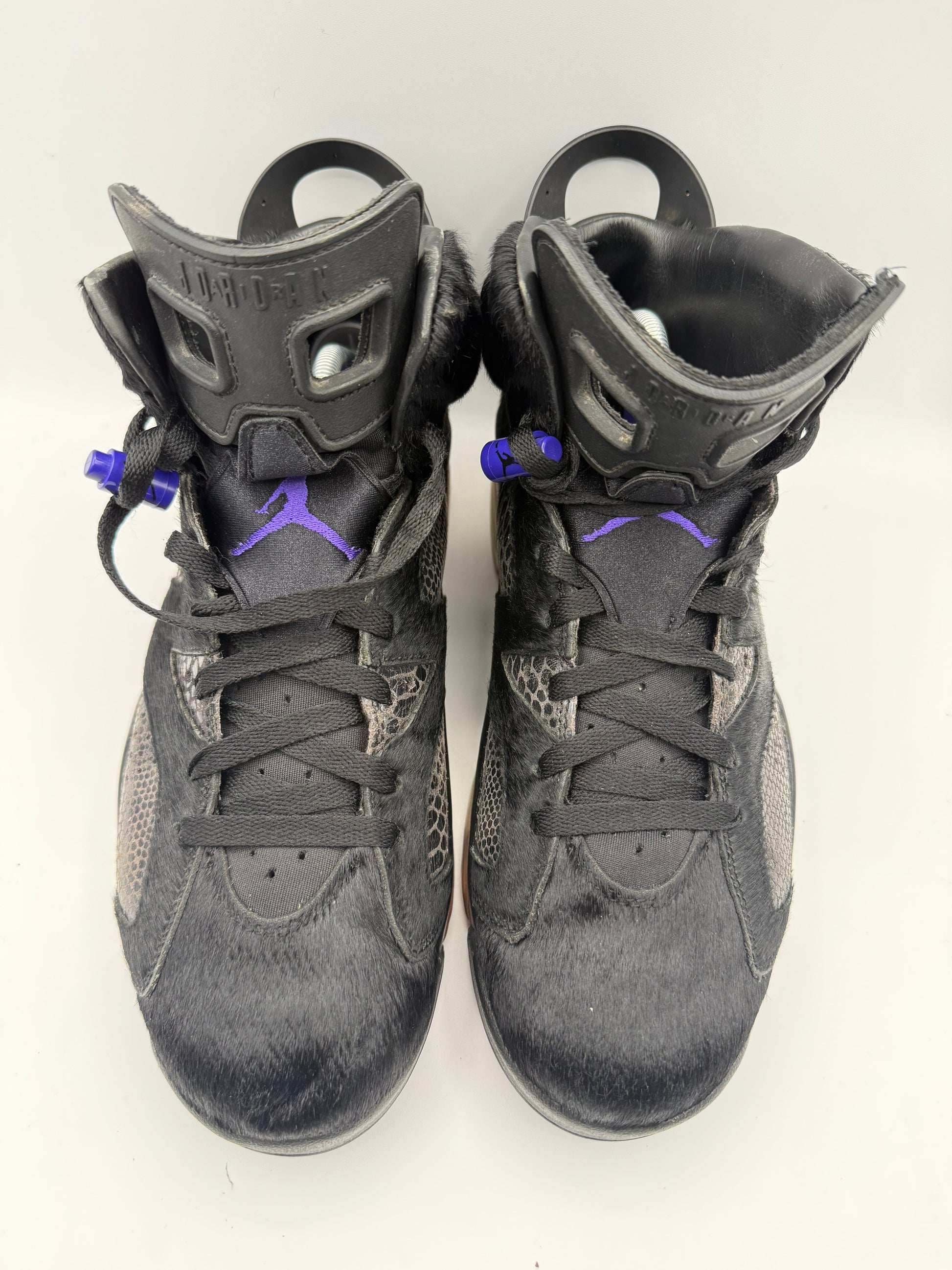 L2215 Jordan 6 Retro Social Status UK 10 - RecycledStreetwear