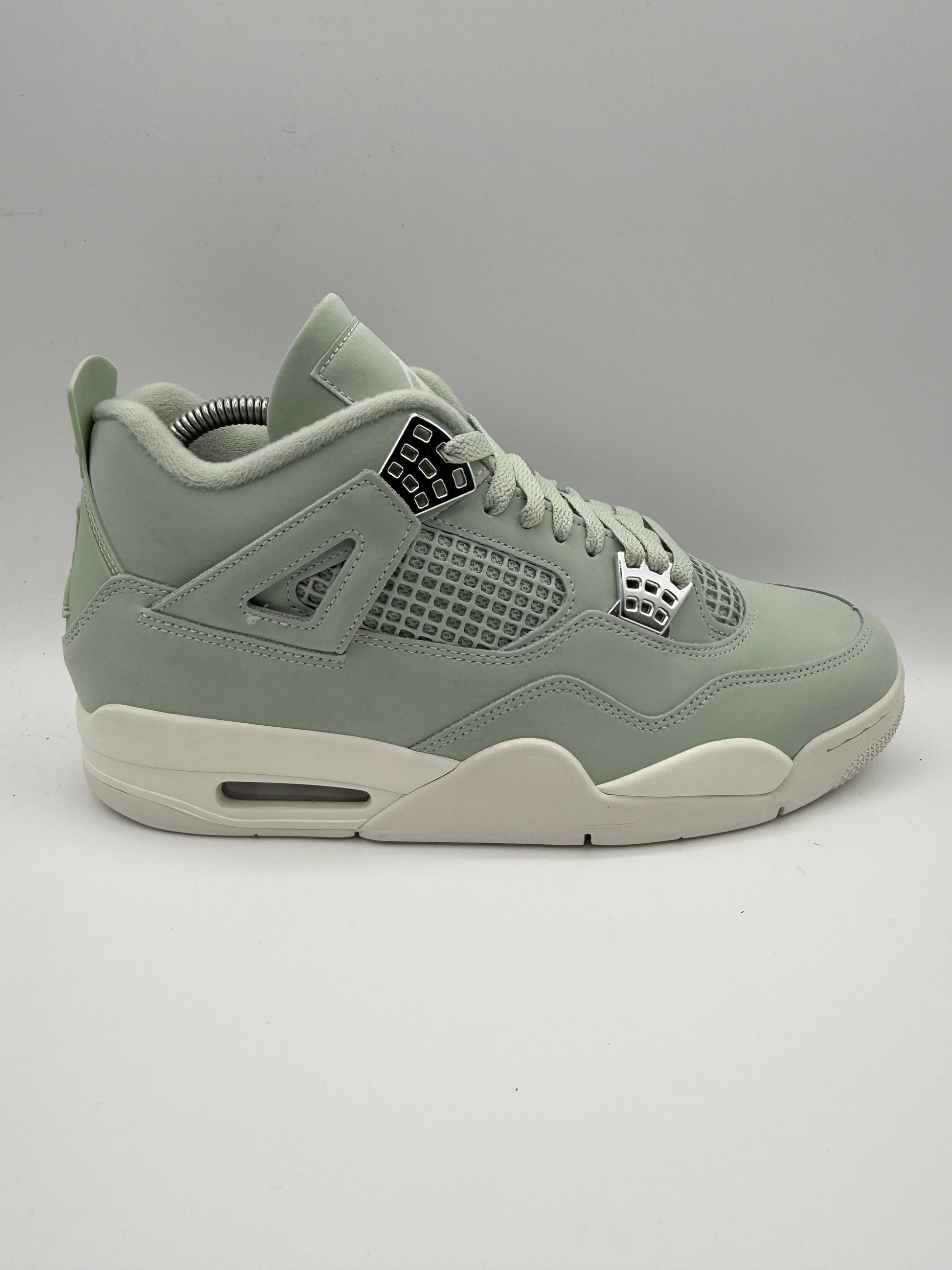L2248 Jordan 4 Retro Seafoam Sail (Women's) UK 9.5 - RecycledStreetwear