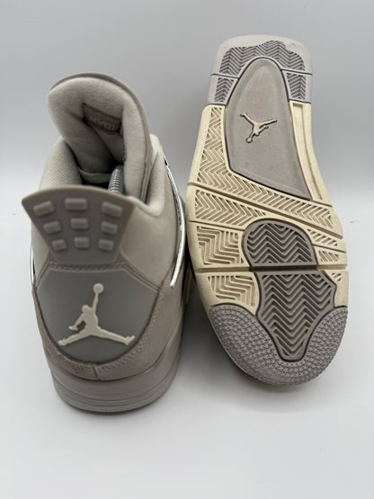 L2250 Jordan 4 Retro Frozen Moments UK 9 - RecycledStreetwear
