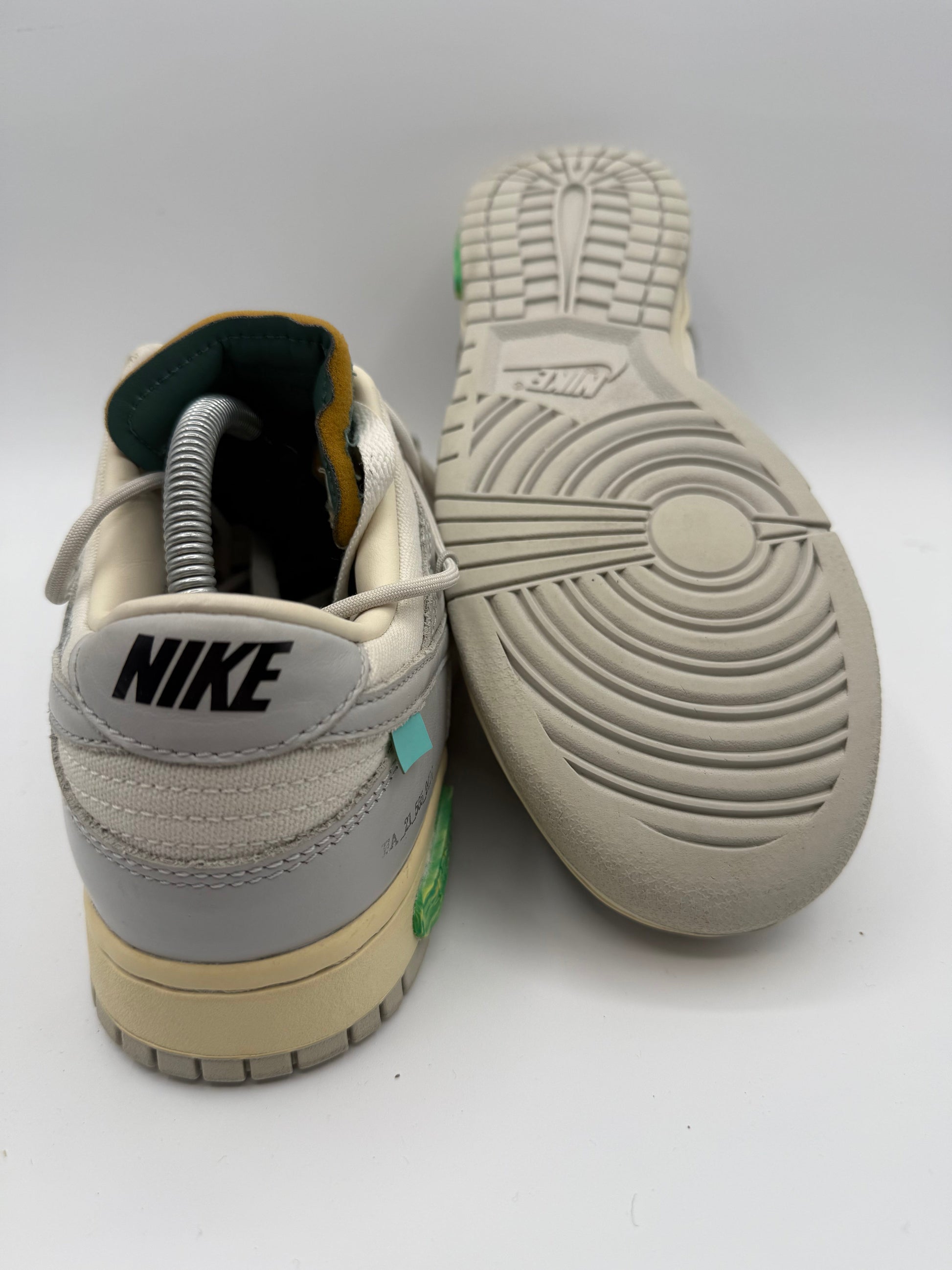L2479 Nike Dunk Low Off - White Lot 42 UK 9 - RecycledStreetwear