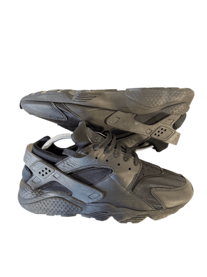 Nike Air Huarache 'Triple Black' uk 9 - RecycledStreetwear