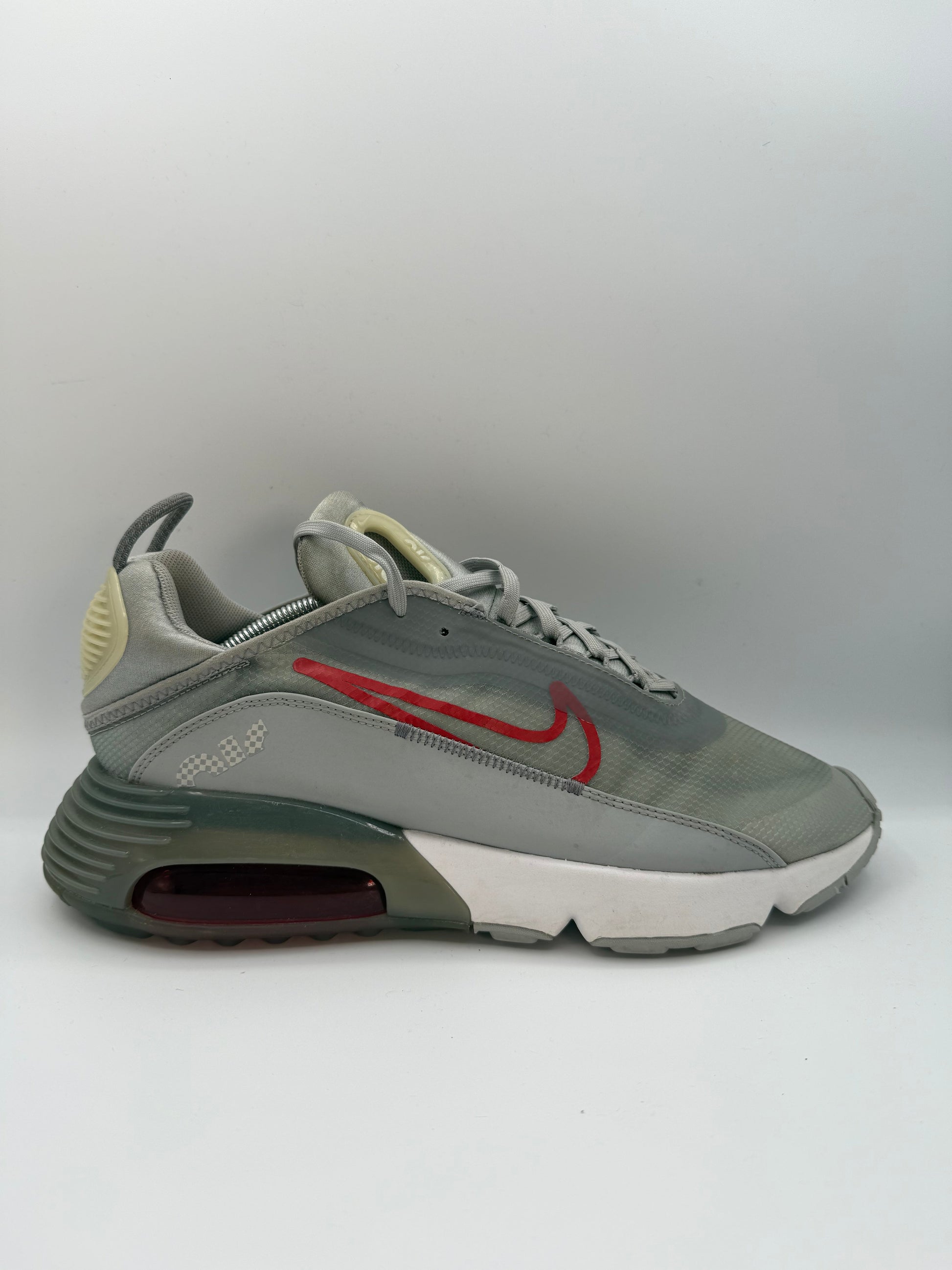 Nike Air Max 2090 'Smoke Grey Uni Red' UK 11 - RecycledStreetwear