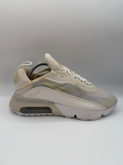 Nike Air Max 2090 Triple White UK 7.5 - RecycledStreetwear