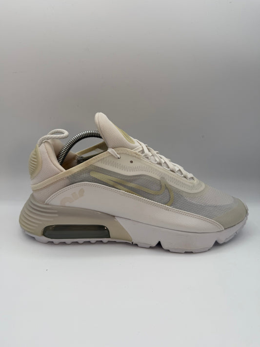 Nike Air Max 2090 Triple White UK 7.5 - RecycledStreetwear