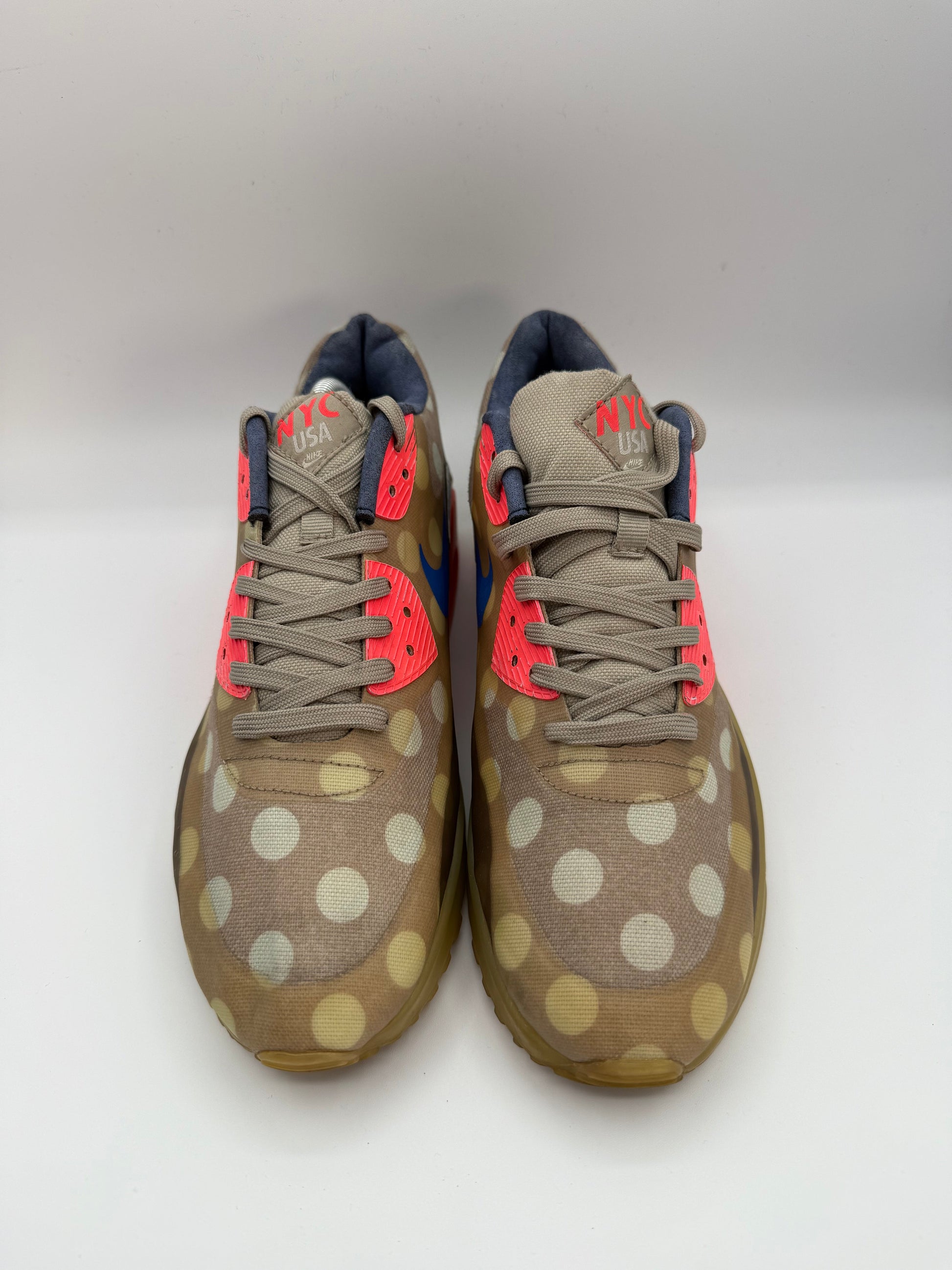 Nike Air Max 90 Ice NYC UK 8 - RecycledStreetwear