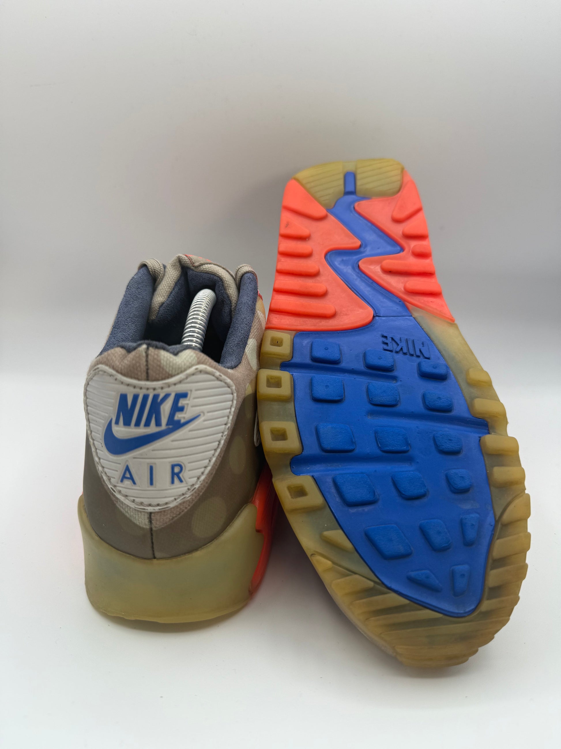 Nike Air Max 90 Ice NYC UK 8 - RecycledStreetwear