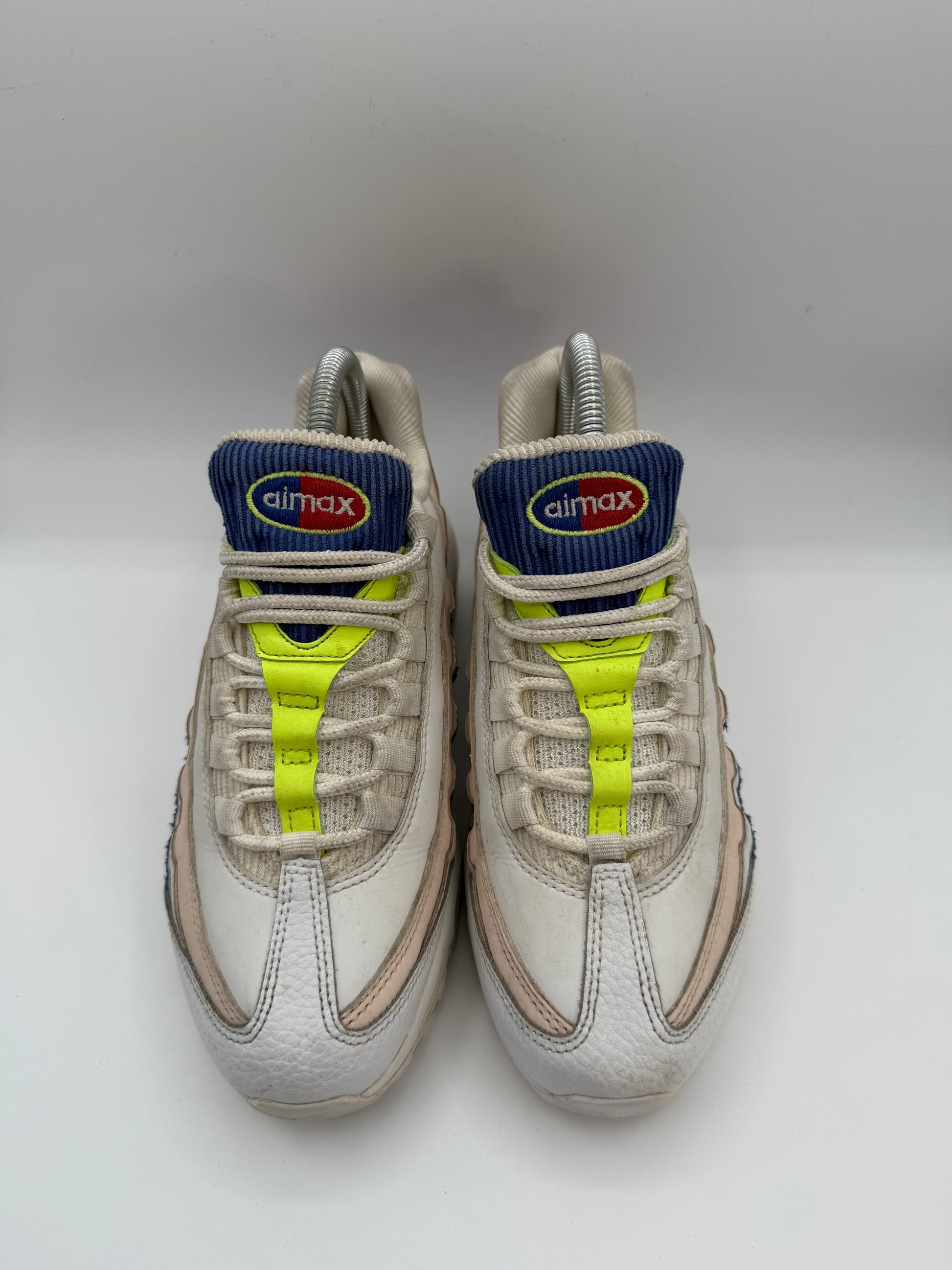 Nike Air Max 95 Corduroy Panache UK 3.5 - RecycledStreetwear