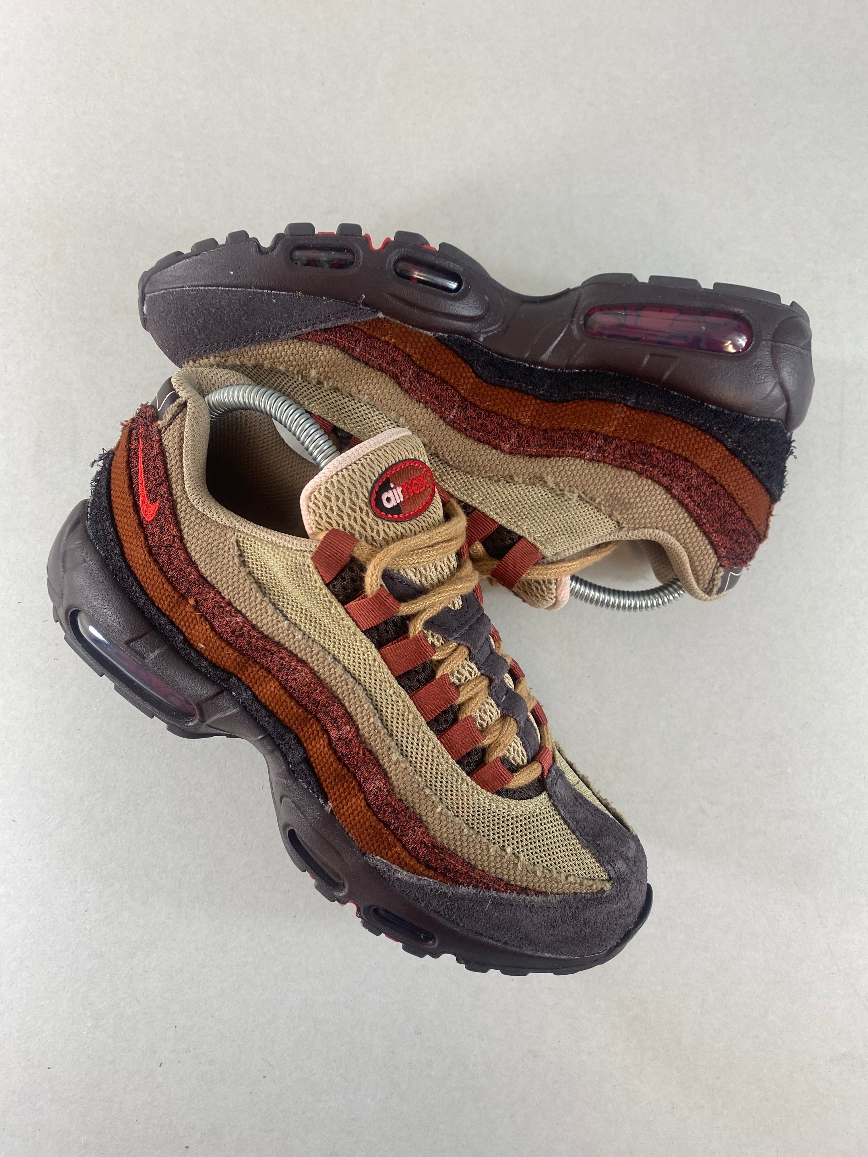 Nike Air Max 95 UK 6 - RecycledStreetwear